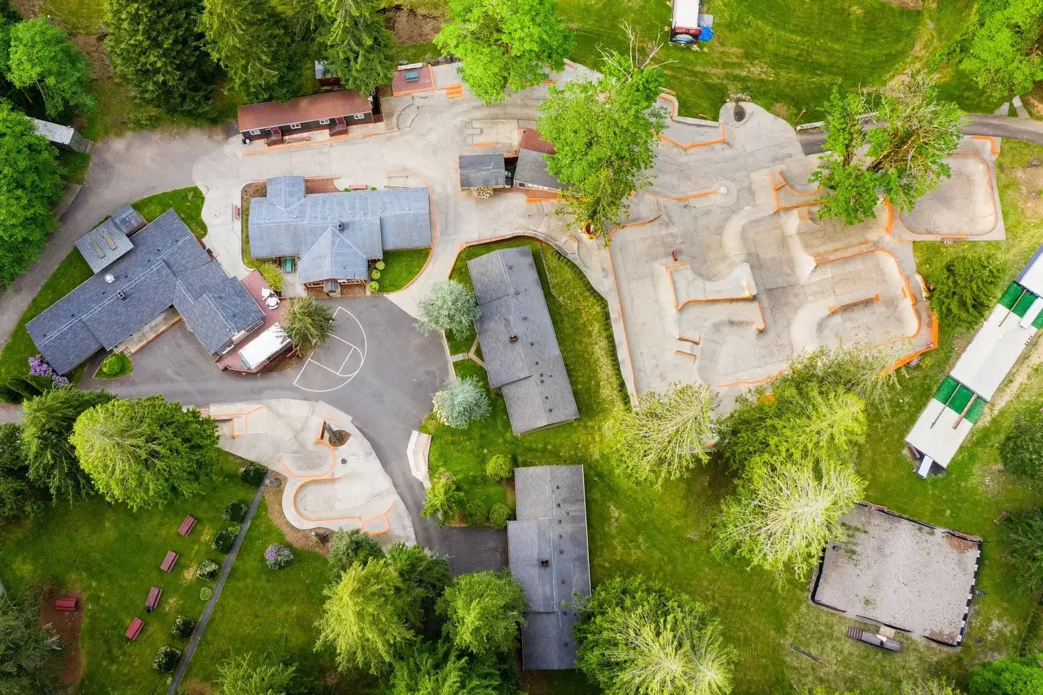 Campus &amp; Facilities