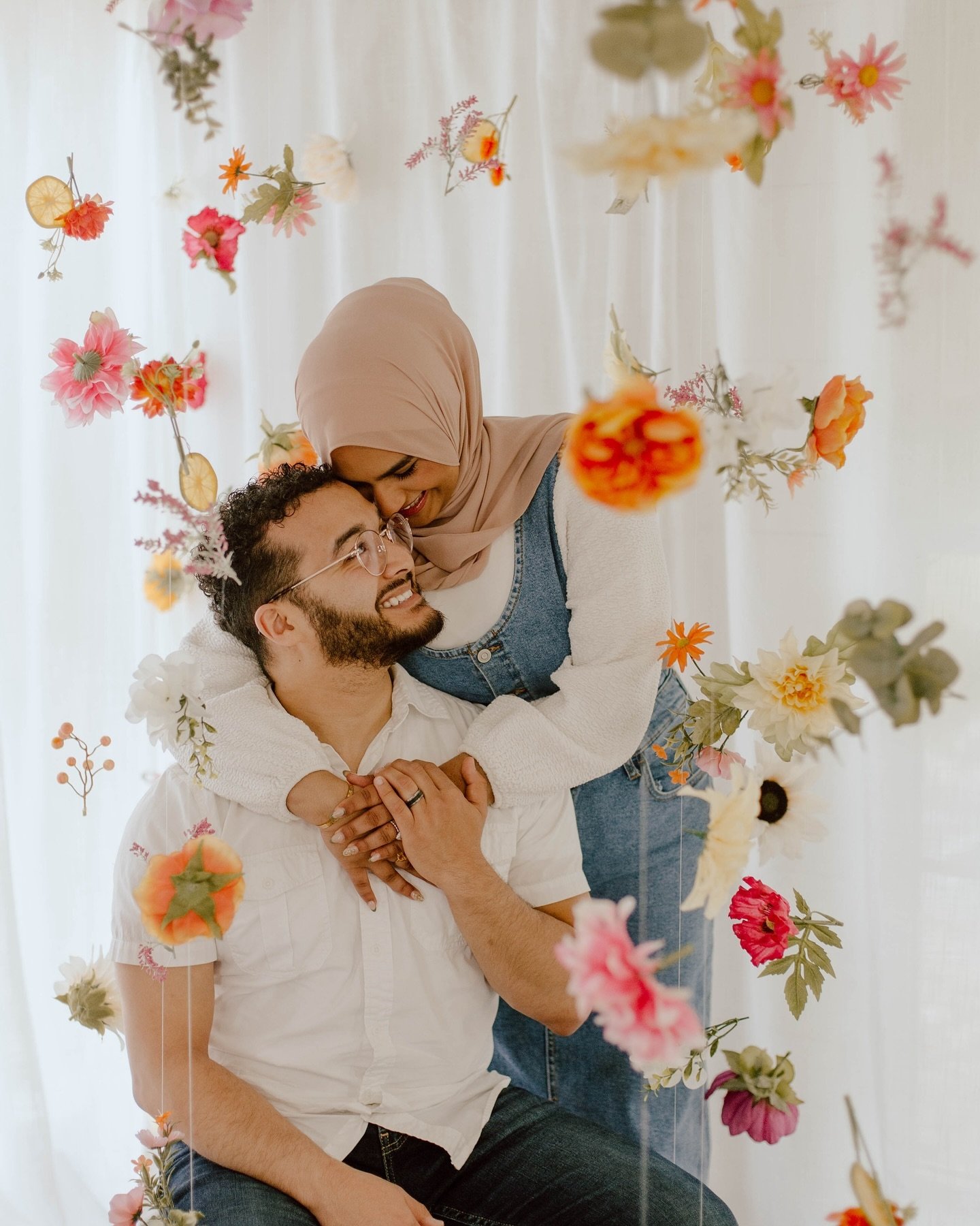🌺🌸🌹🌼I loved my Columbus minis 💕💐🪻🌷
.
.
.
.
.
#minisessions #photographer #photography #ohiophotographer #minnesotaphotographer #columbus #columbusphotographer #muslim #muslimcouple #saymashallah #liketime