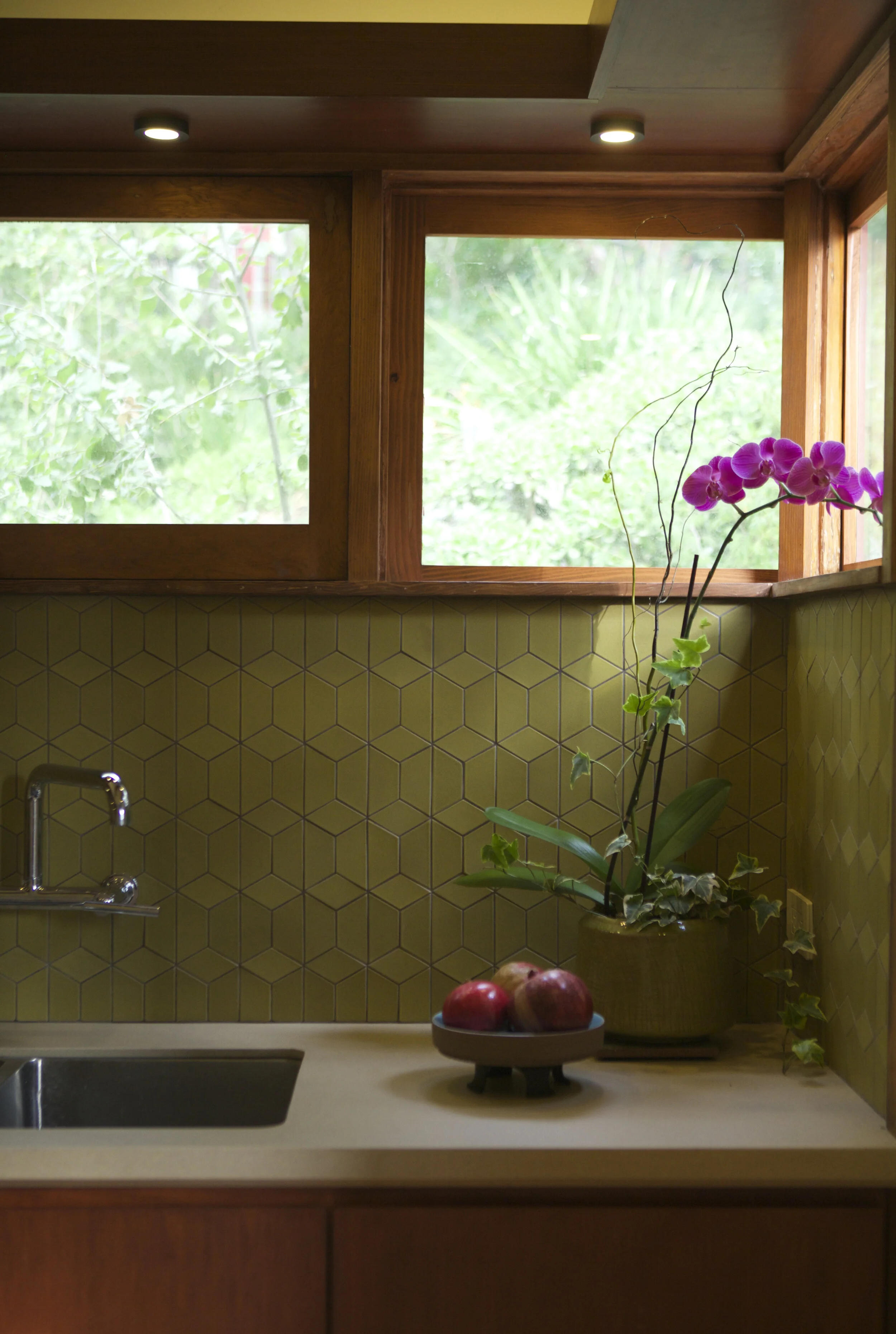 IMG_3122COUNTER TILE.jpg
