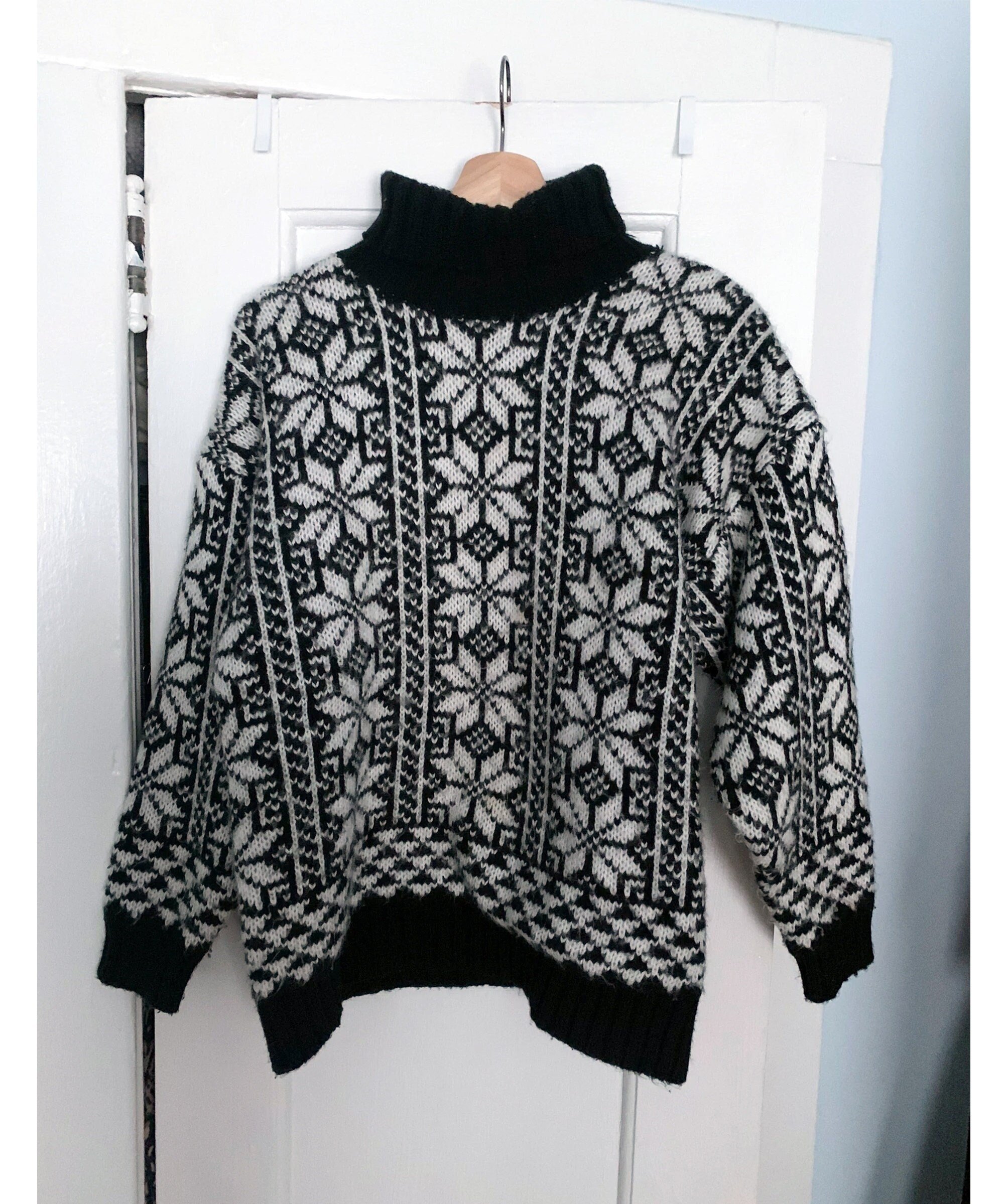 Vintage Ski Sweater Snowflake 