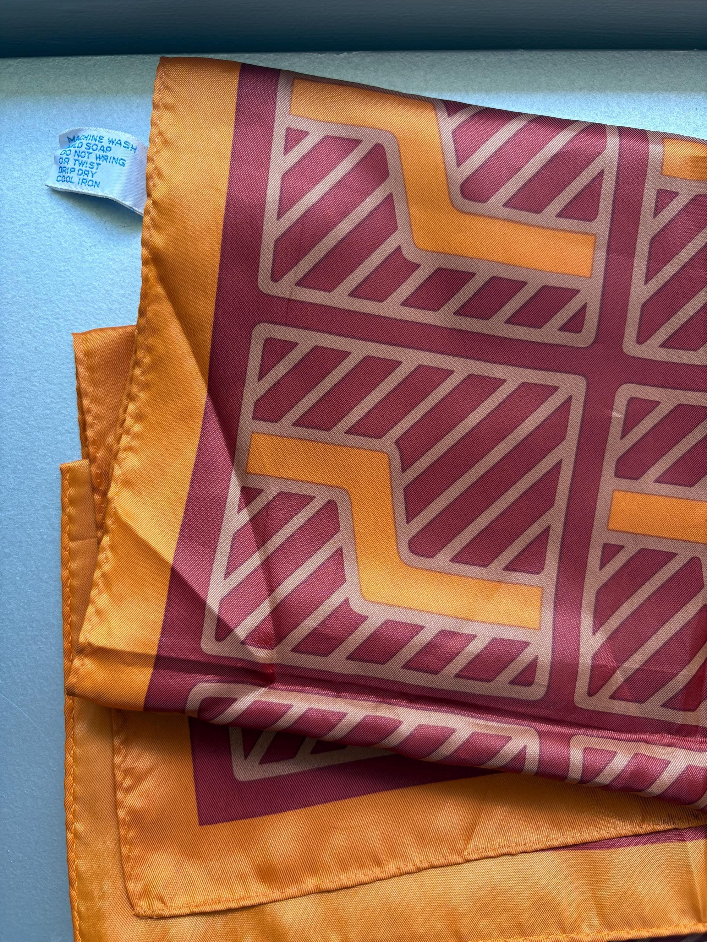 https://i.etsystatic.com/18672551/r/il/43945f/6893312573/il_fullxfull.6893312573_b0fr.jpg