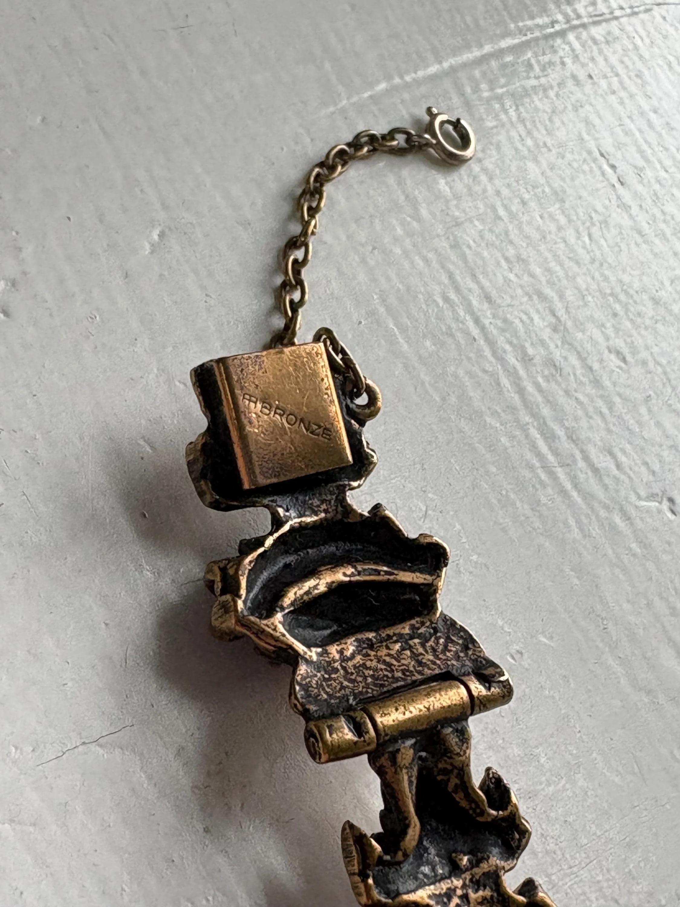 https://i.etsystatic.com/18672551/r/il/56b4ed/7670394919/il_fullxfull.7670394919_rxbr.jpg
