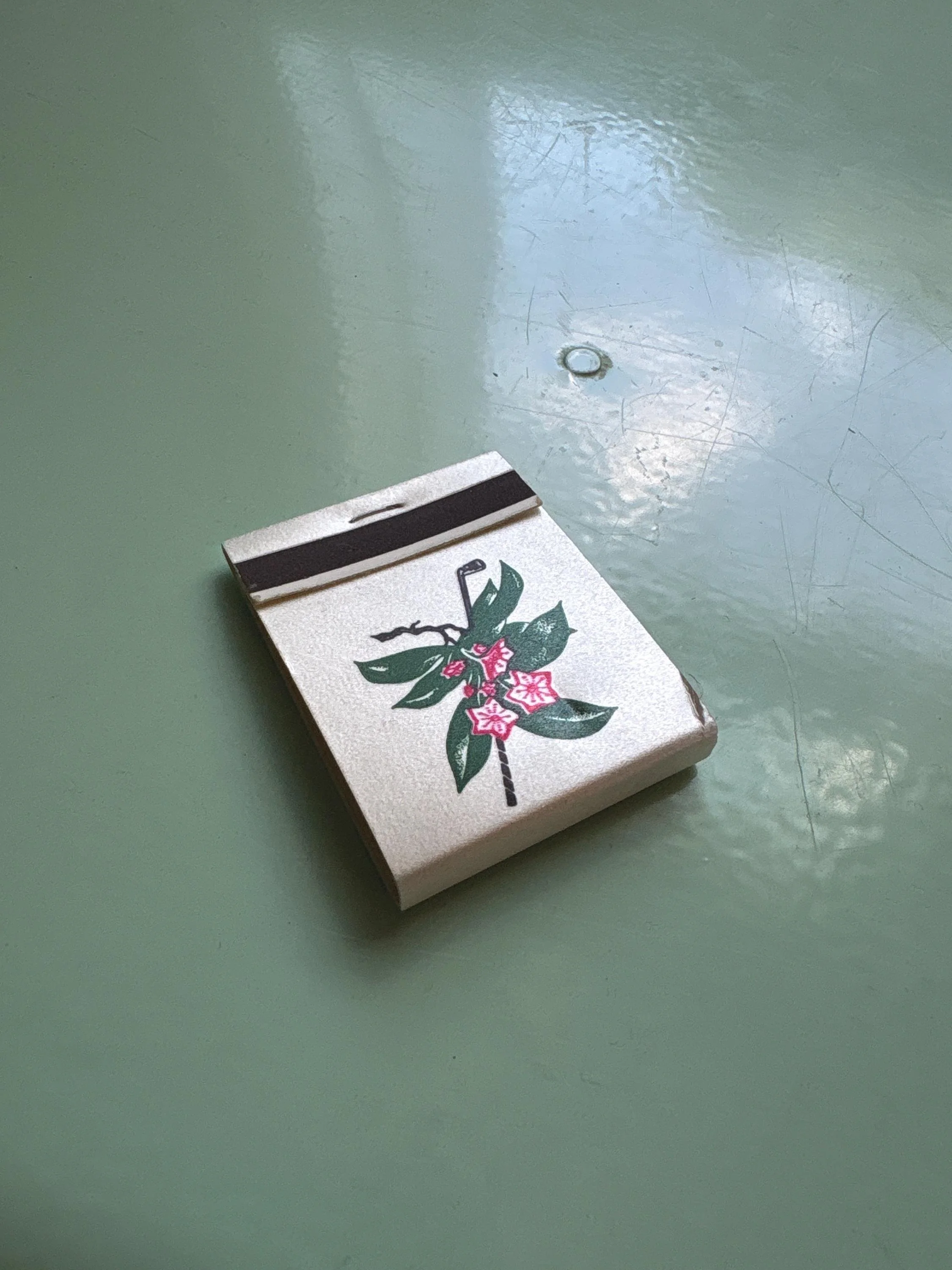 https://i.etsystatic.com/18672551/r/il/f5d9c8/8090008445/il_fullxfull.8090008445_euys.jpg