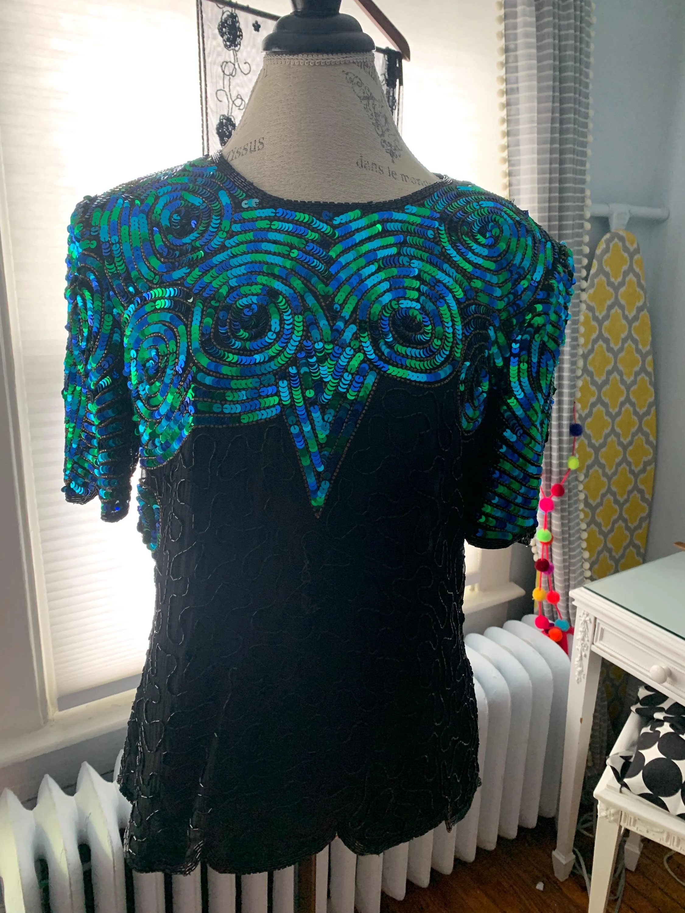 https://i.etsystatic.com/18672551/r/il/ad4a8c/6198119585/il_fullxfull.6198119585_byzn.jpg