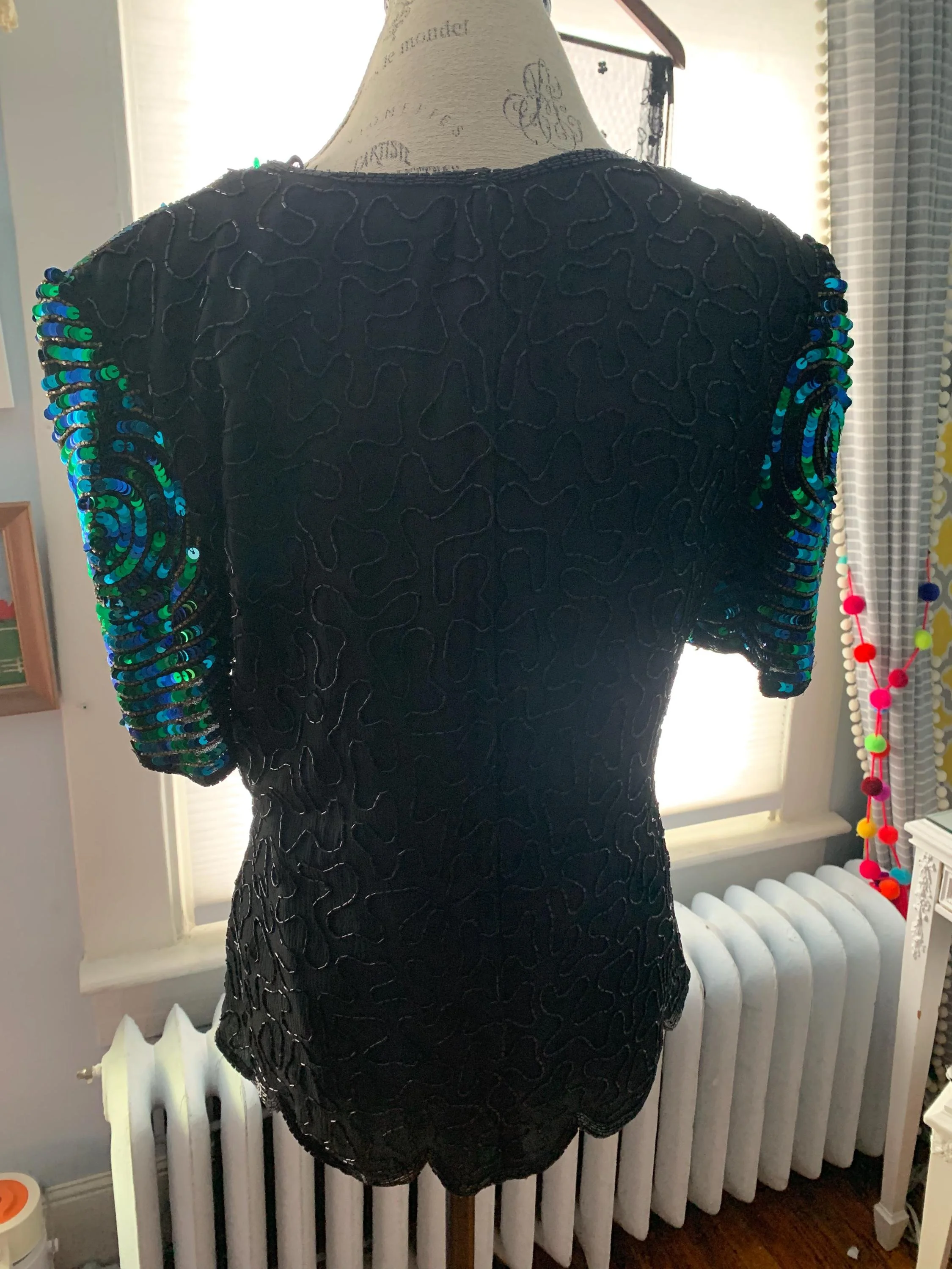 https://i.etsystatic.com/18672551/r/il/be47c7/6150023888/il_fullxfull.6150023888_fz3i.jpg