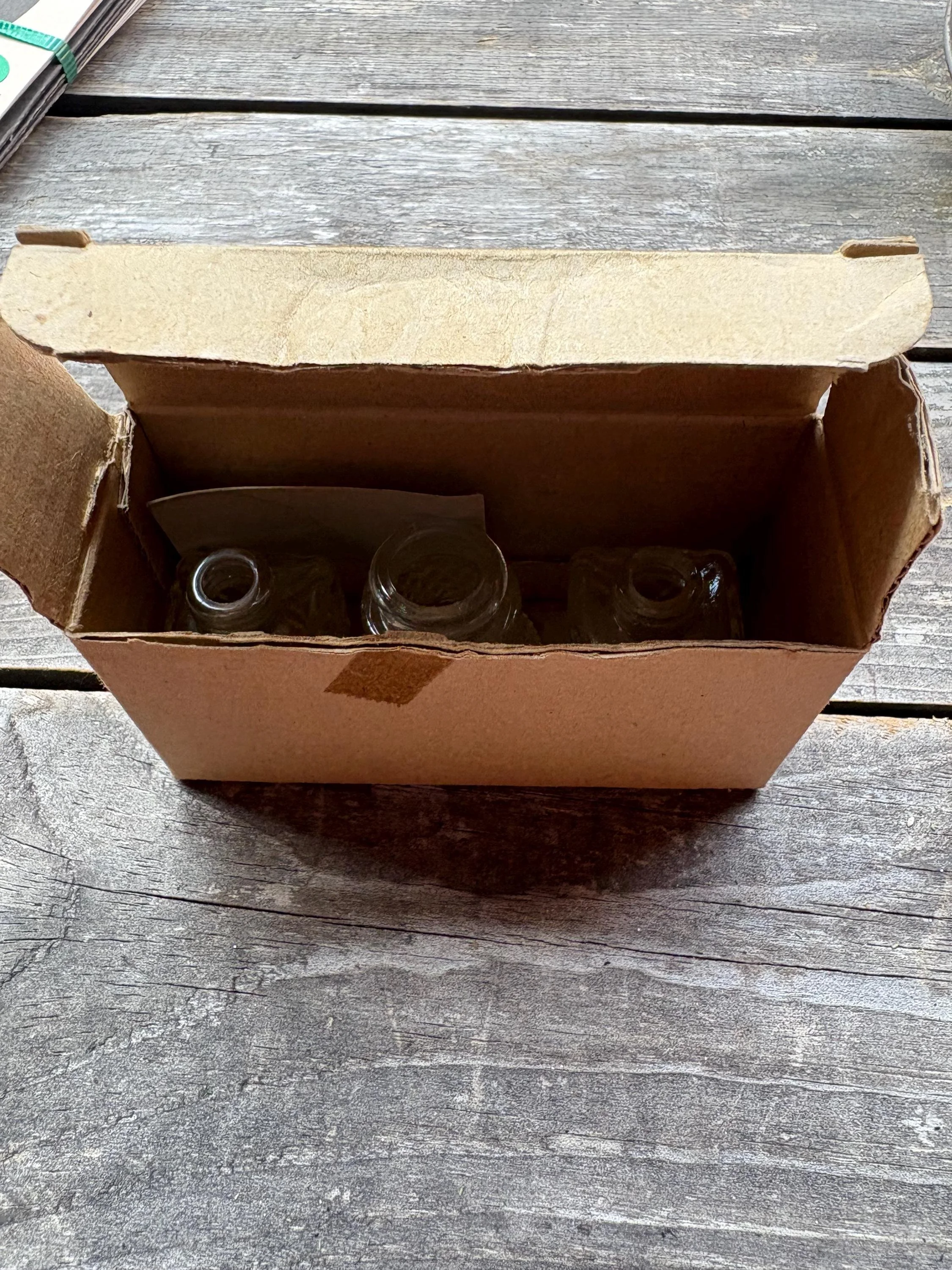 https://i.etsystatic.com/18672551/r/il/84a66e/7907894468/il_fullxfull.7907894468_ku6l.jpg