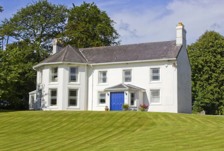 My dream house. Although I would paint the door grey. Bonus points if you can name the location!