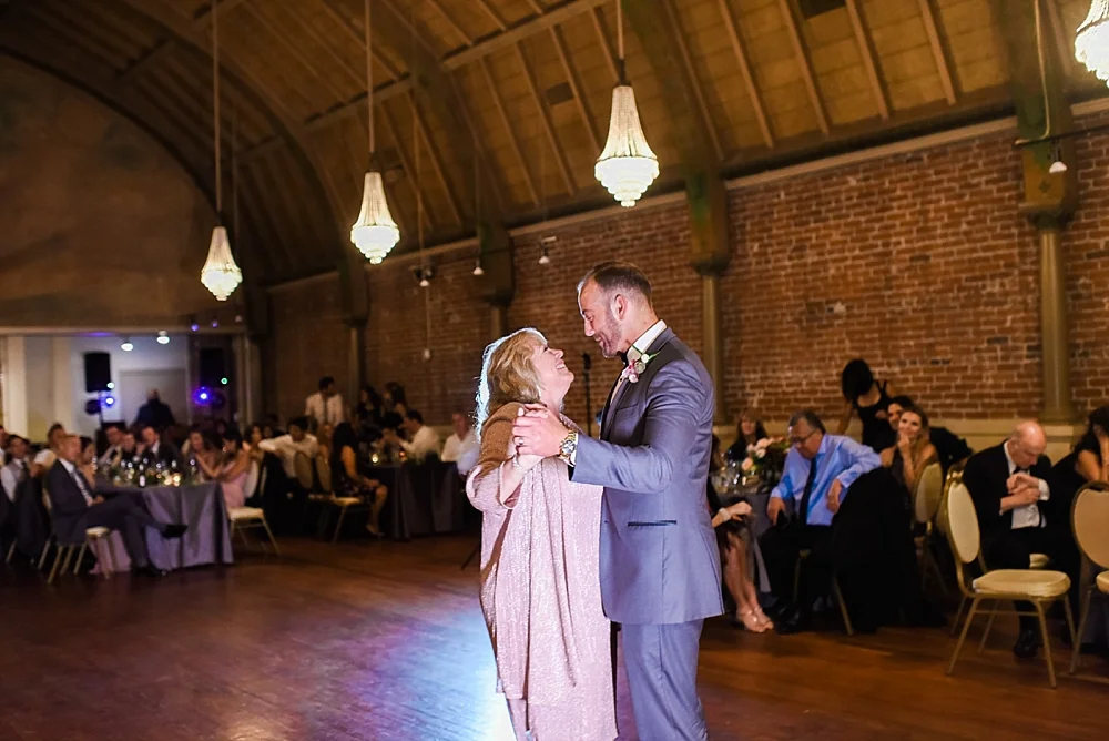 Loft-On-Pine-Wedding-Long-Beach-Photographer-Carissa-Woo-Photography_0090.jpg