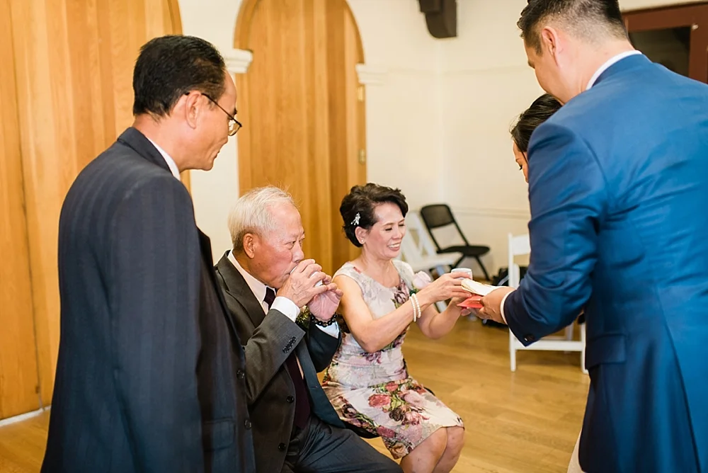 Grapevine-Arbor-San-Gabriel-wedding-photographer-Carissa-Woo-Photography-Laura-and-Eric_0068.jpg