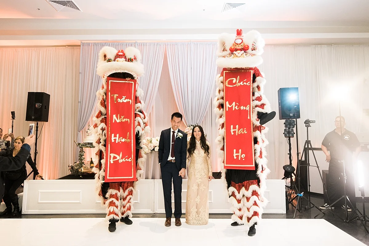 The-Venue-ByThree-Petals-Huntington-Beach-Wedding-Photographer-Christine-Andrew-Carissa-Woo-Photography_0092.jpg