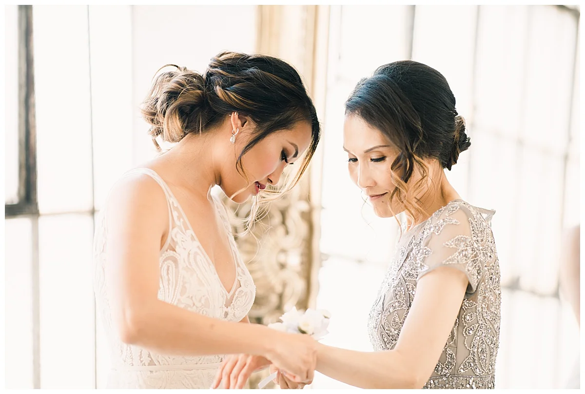 Hudson-Loft-Los-Angeles-Wedding-Photographer-Carissa-Woo-Photography_0010.jpg