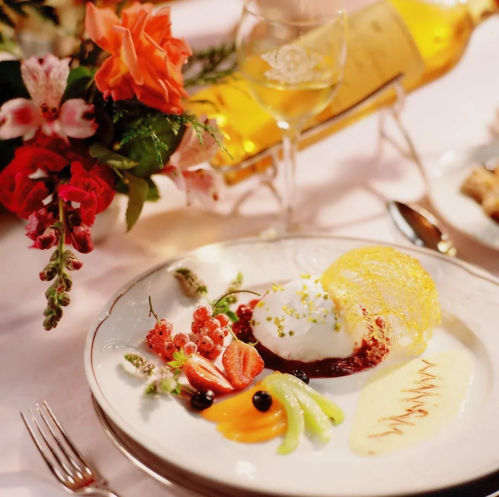 D_1-e1703319132559-1024x1021.webp