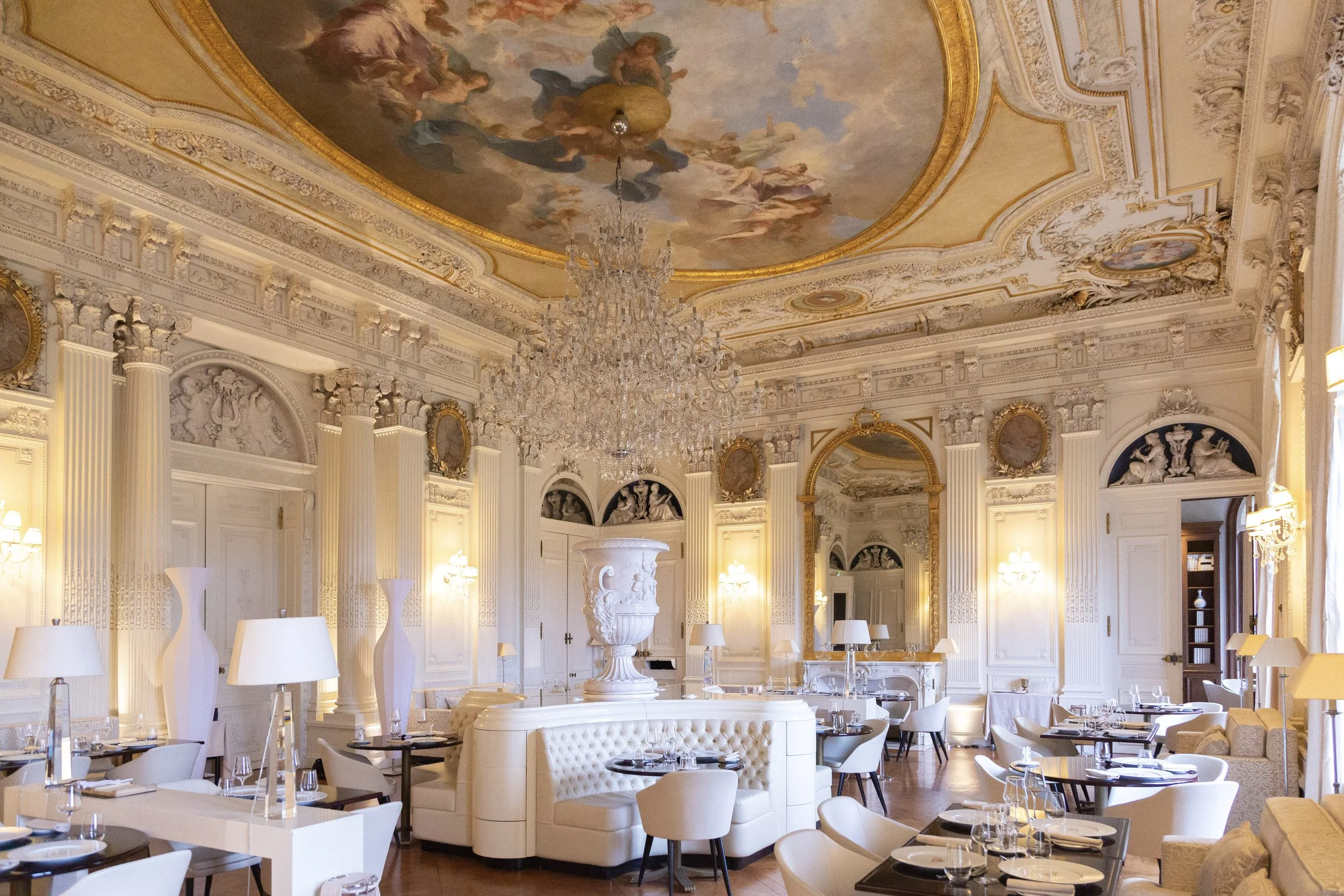 SALON BLANC 1.jpg
