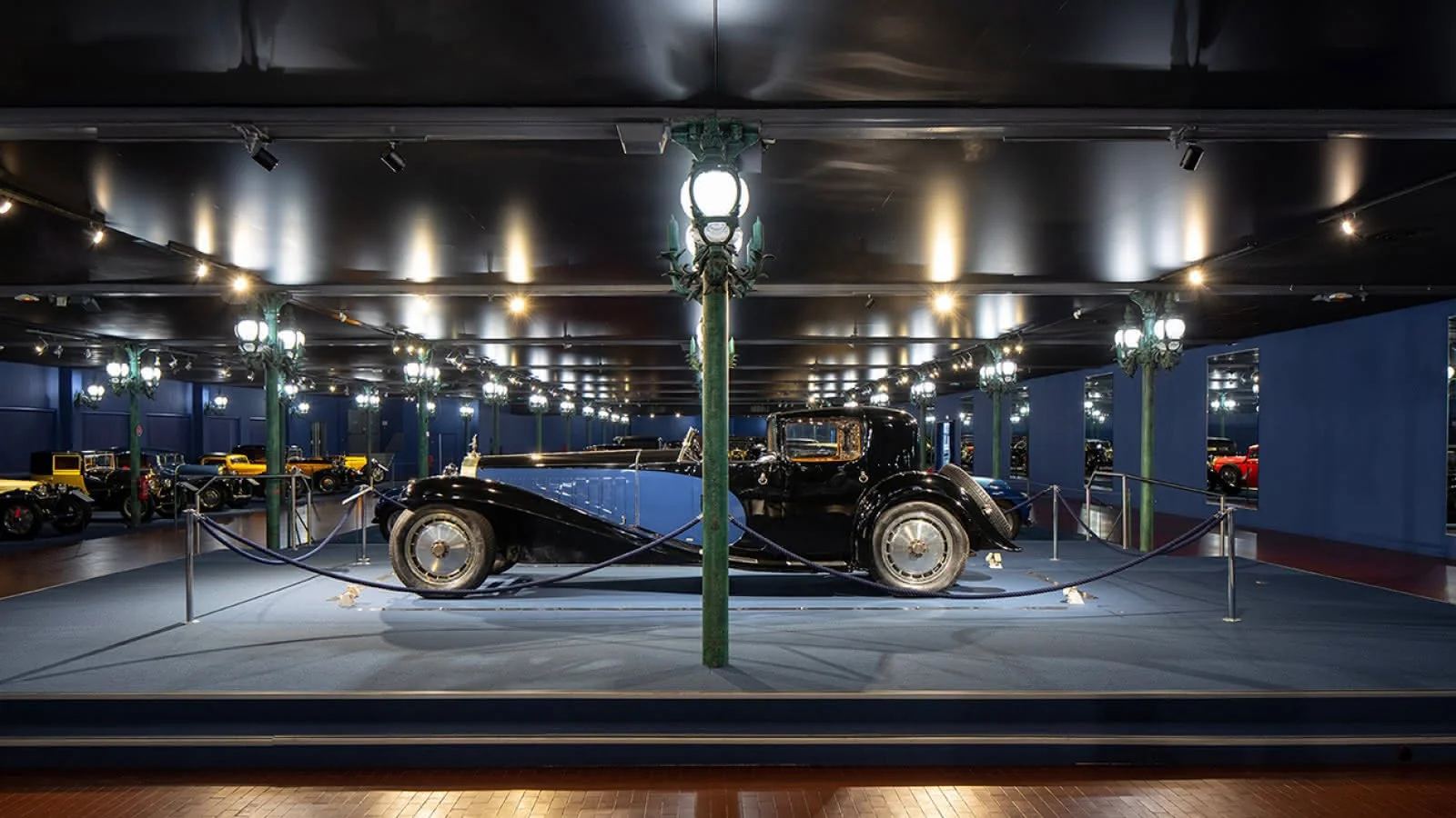 234010457-musee-national-de-lautomobile-collection-schlumpf-5-1600x900.jpg