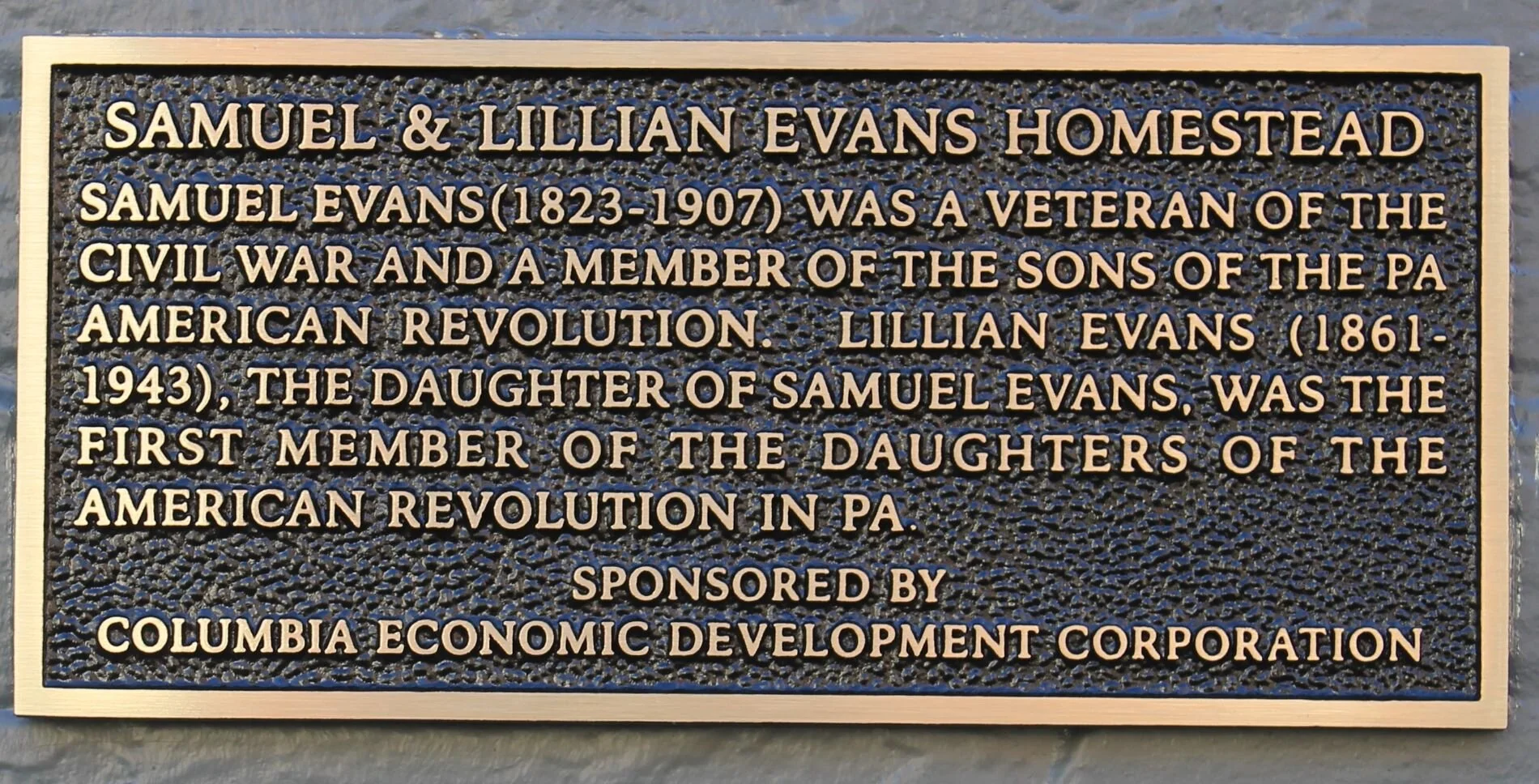 Historic Plaques: 432 Locust Street