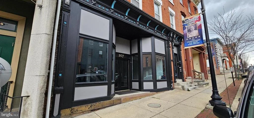 Commercial Lease: 207 Locust St  Columbia, PA 17512