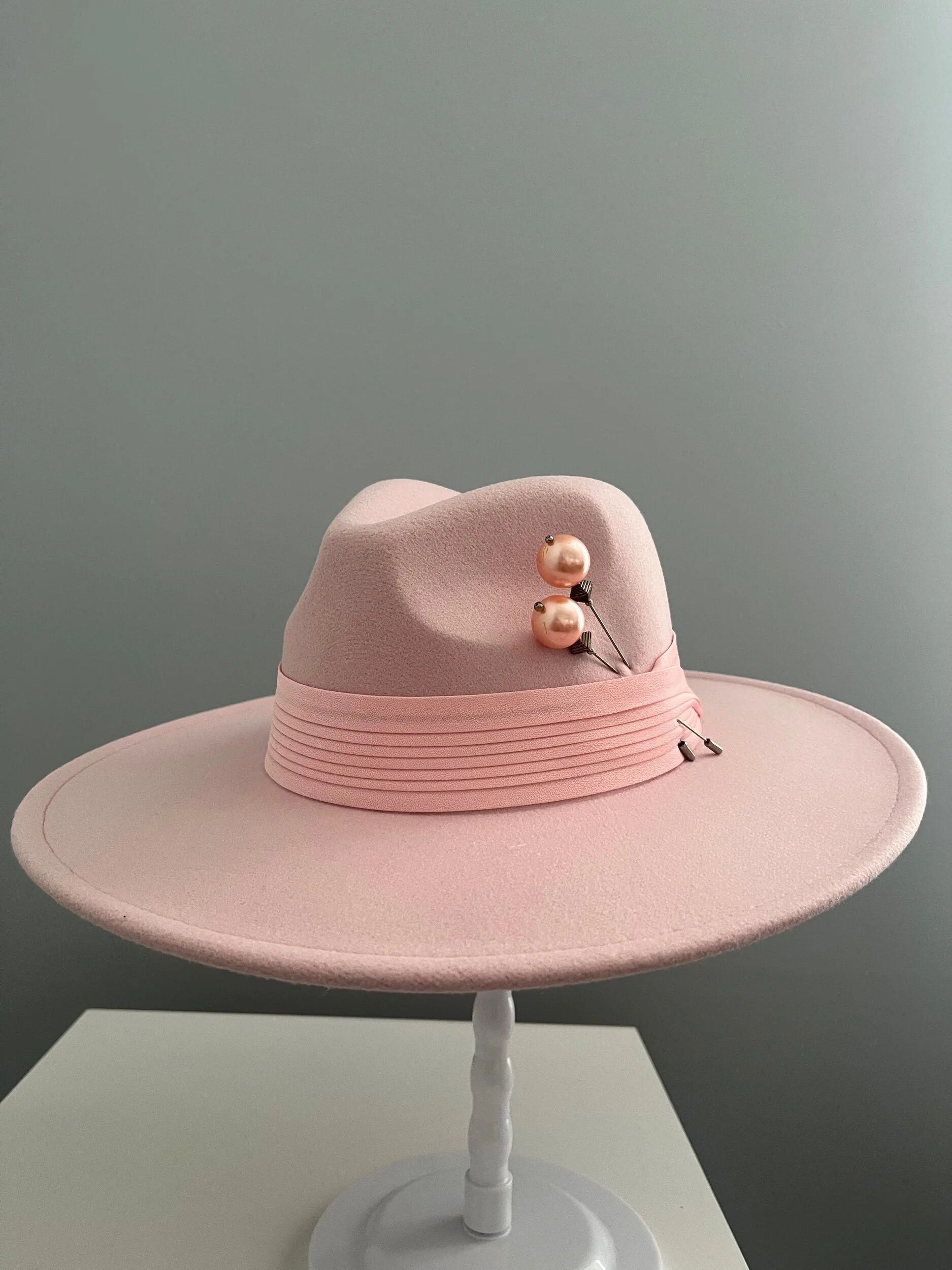 1D5EF047-6B17-4A01-A6F9-5A5A0321883D