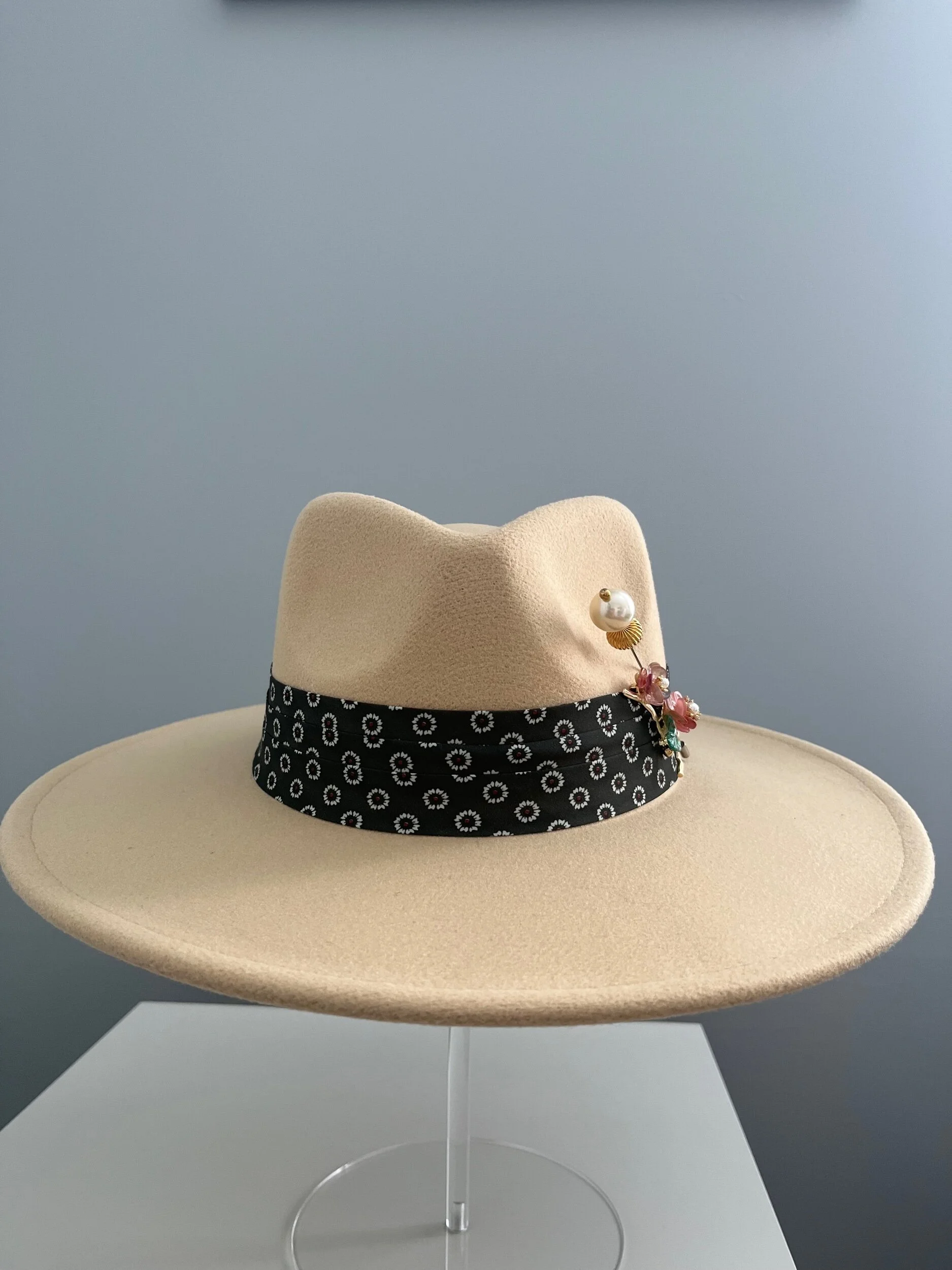 3C4E5F15-E0B3-4C7B-8740-760575CC0900