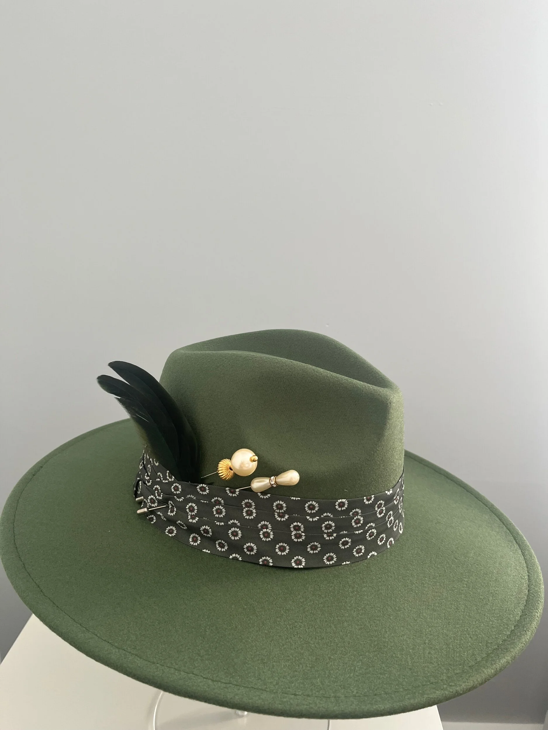 8903C4CD-4A3E-47EF-BEB7-555D04C7304C