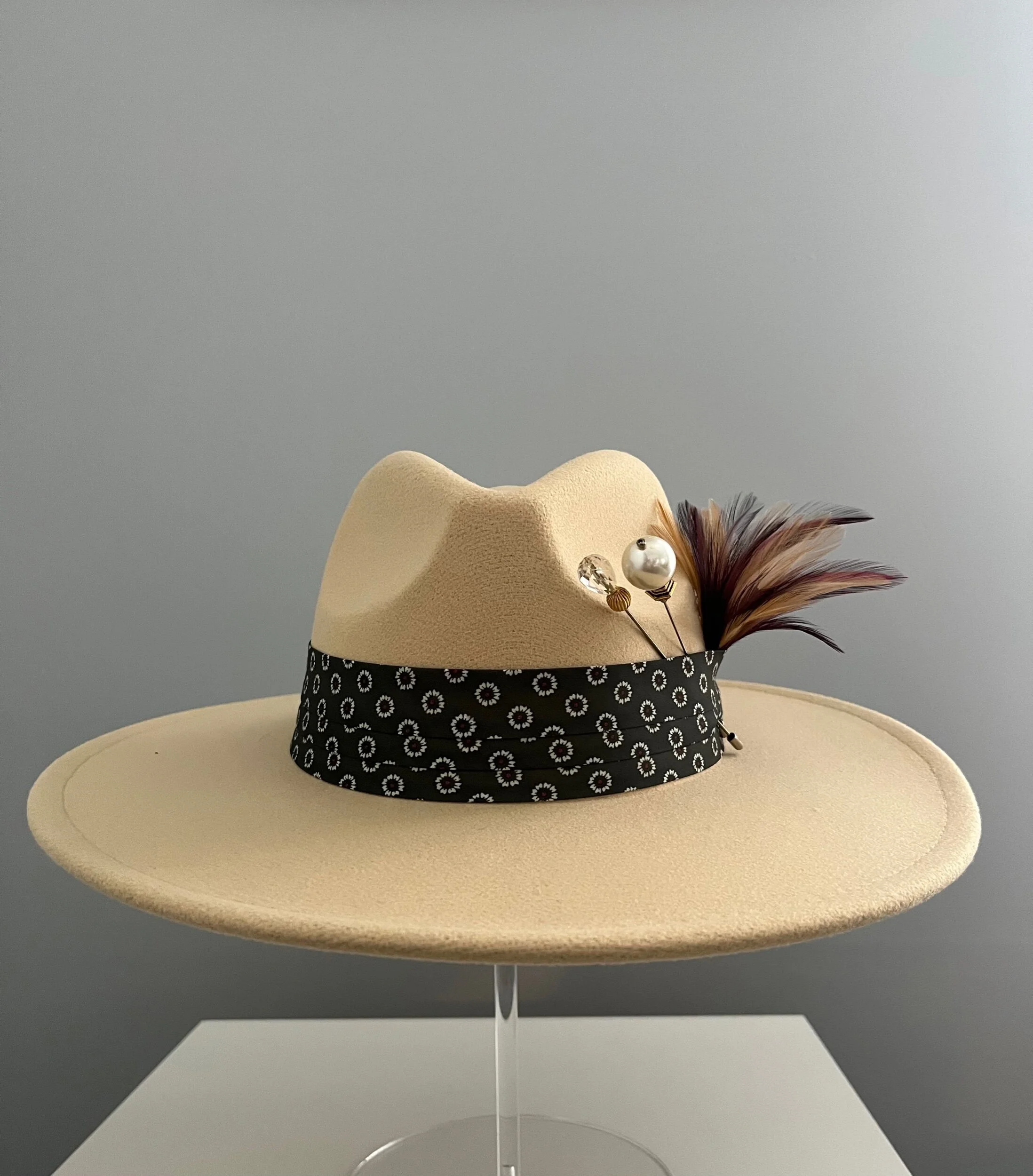 A9C9E53C-667E-462C-8673-1E77C909E32F