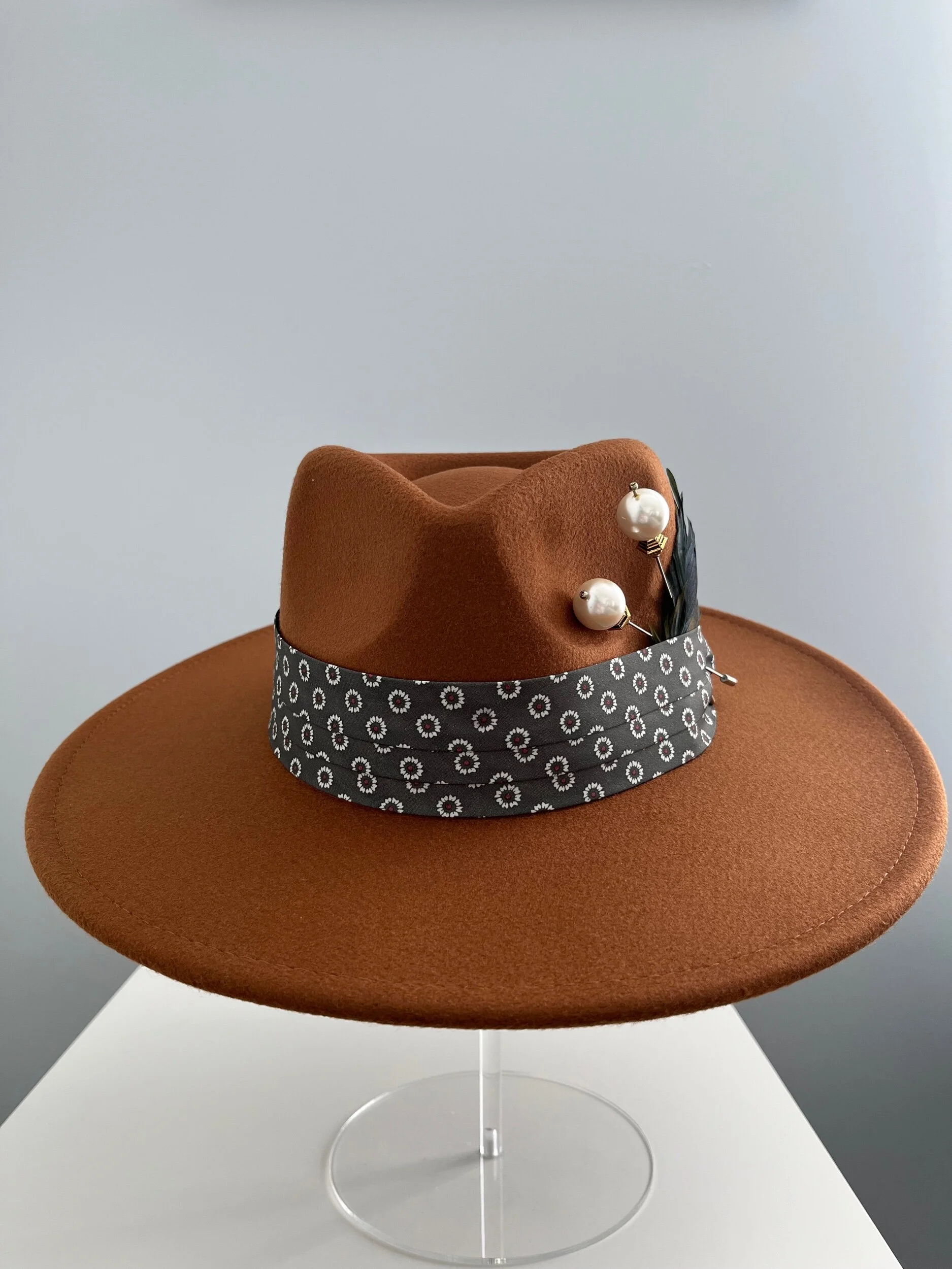 CA96E927-13C6-49A4-82C8-ABC9F7C97BE7