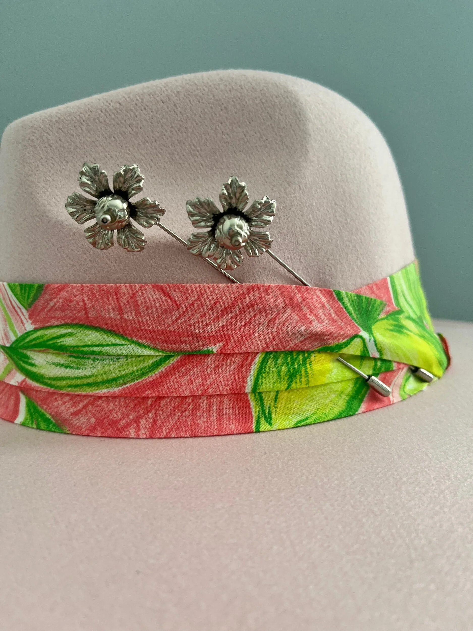 C28D8497-9A1A-4EF5-ADDA-7454E5F45193