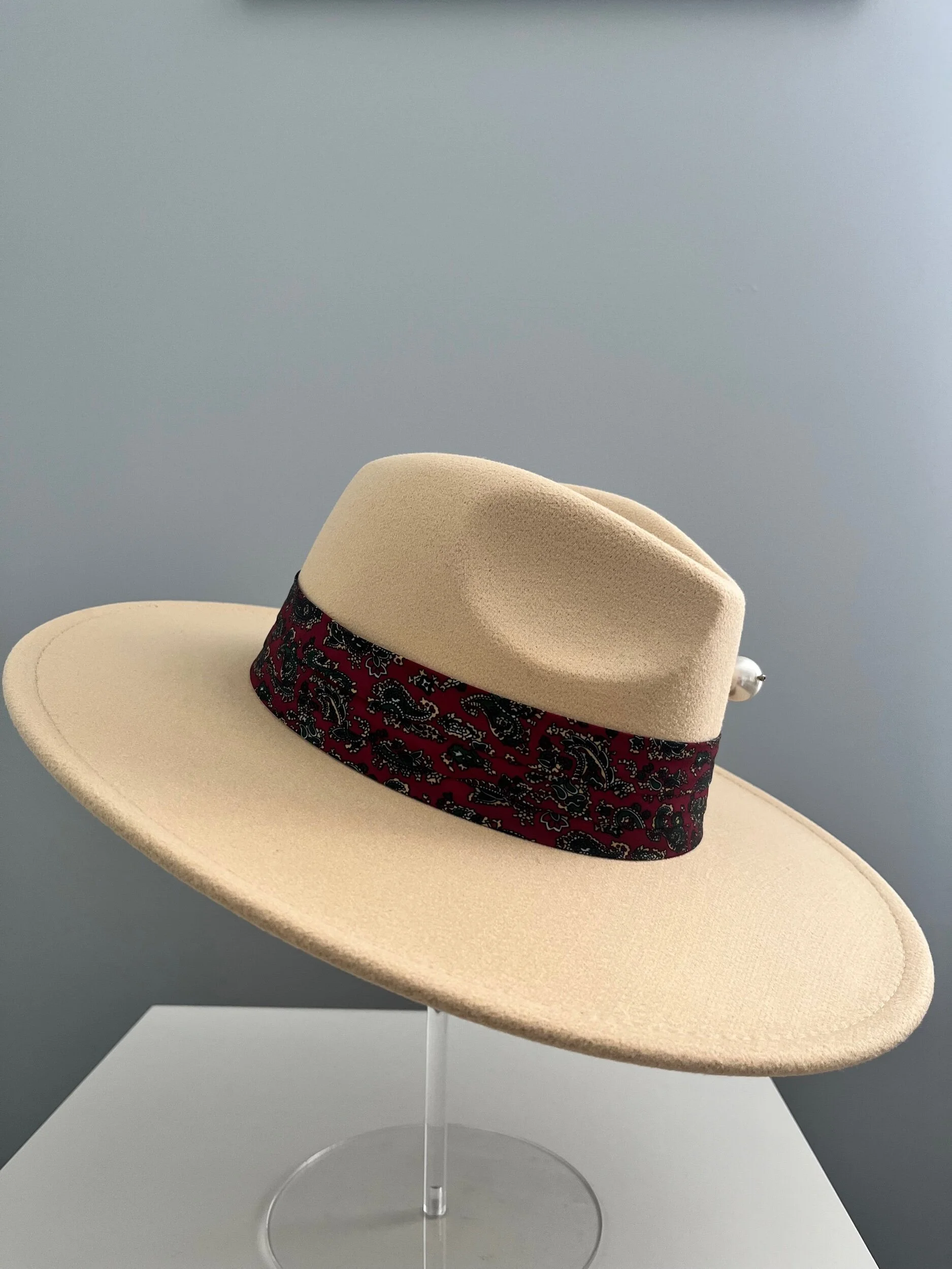 80B4F5DC-C5EC-41C9-8519-E0090C994F9E