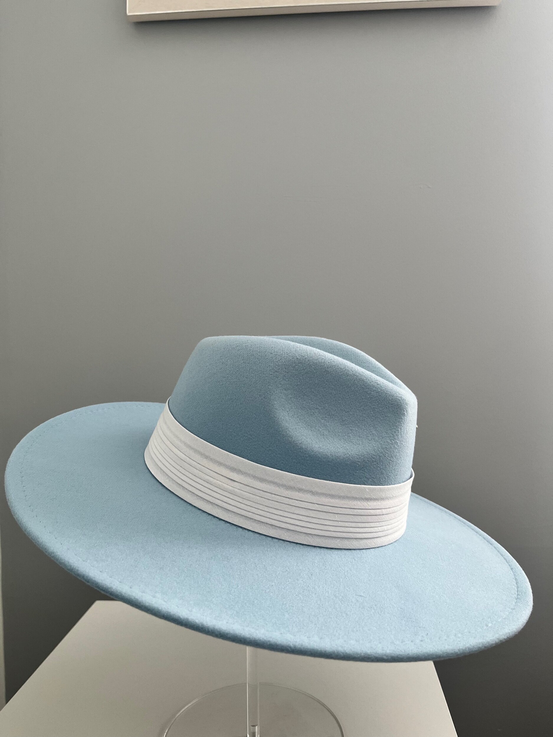 B326F44C-54A9-4FFF-8F3C-06CFC34FBBDF