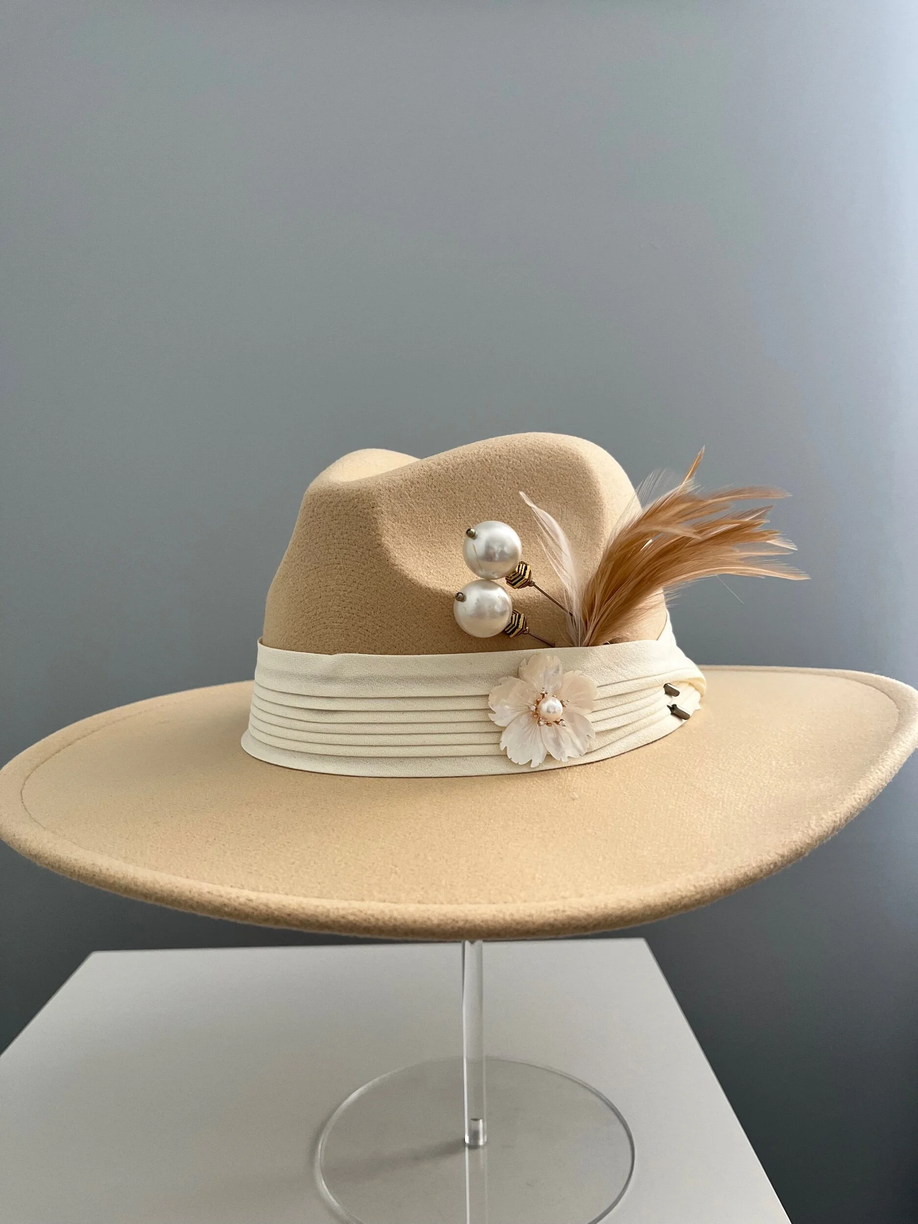 9DD95ACD-029F-4D06-8611-CD2869D452A1