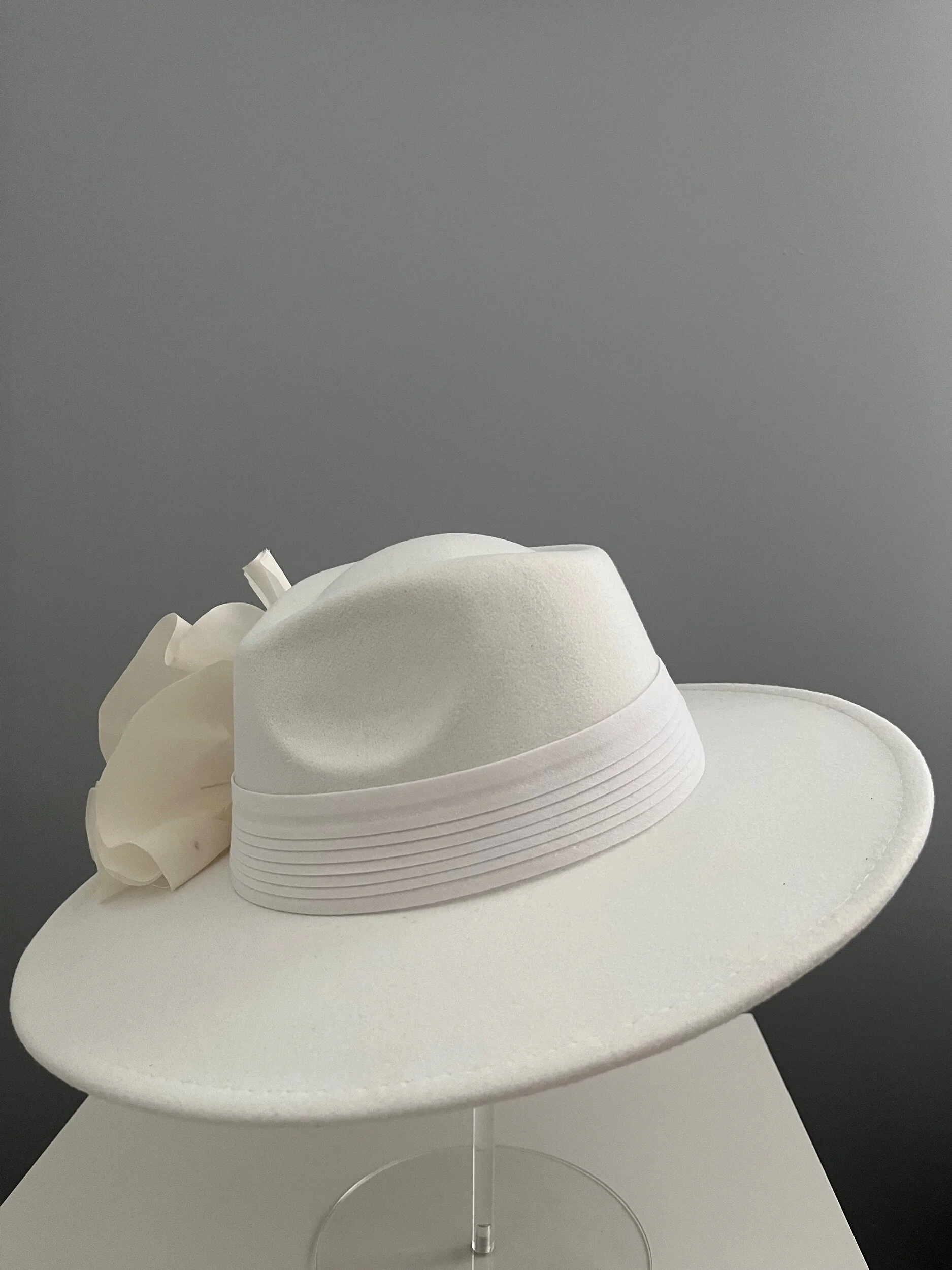 0643F0A1-8A53-4902-BE1C-4B0F68D7A044