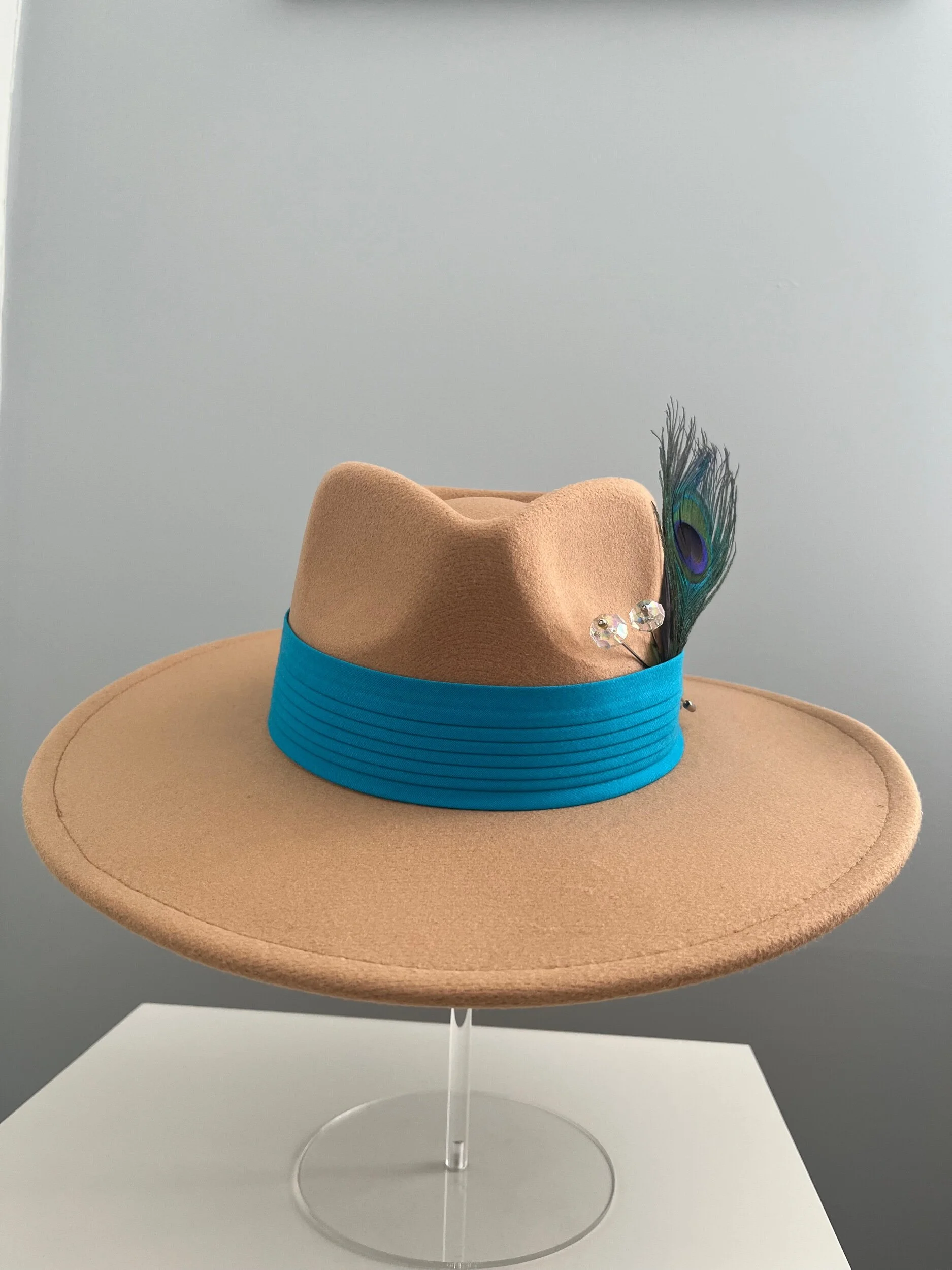 948B43A8-56C3-463E-AFEF-AEB32559ACC7