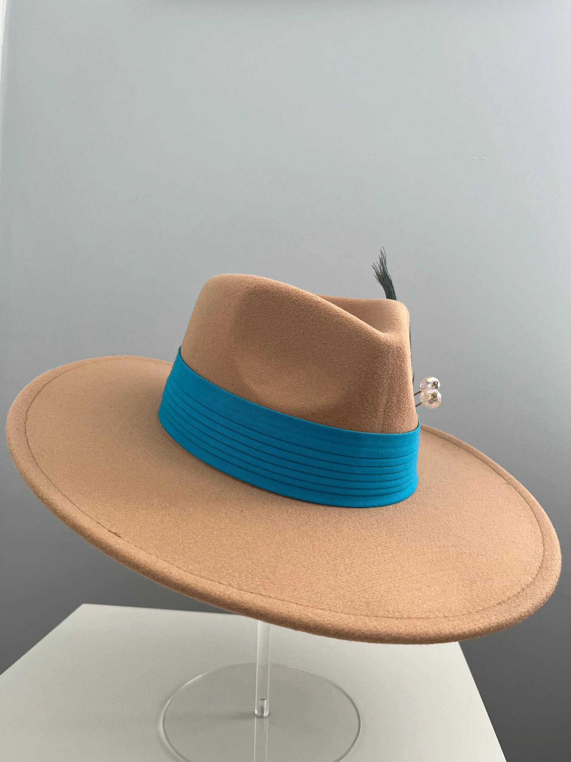 16EC296A-9A21-4466-AB38-C9E363CC6AEF