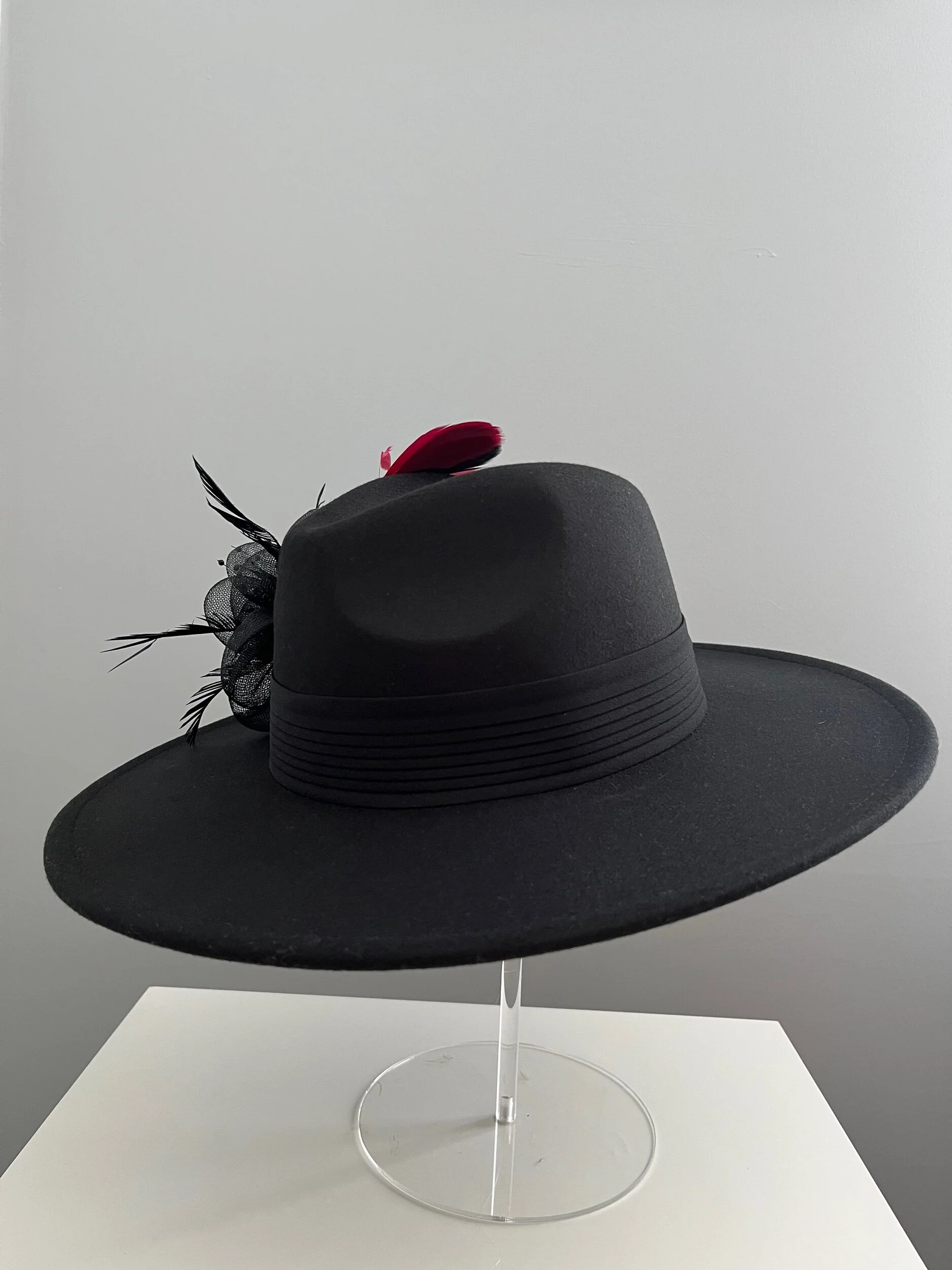 5A423568-6A43-4824-9B27-B0A0B8F0CD21