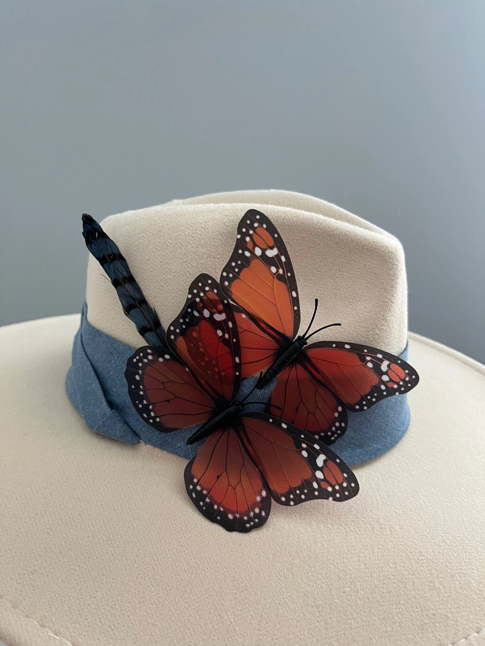 BADDD617-C8E4-49B5-8FDA-10280BA351BD