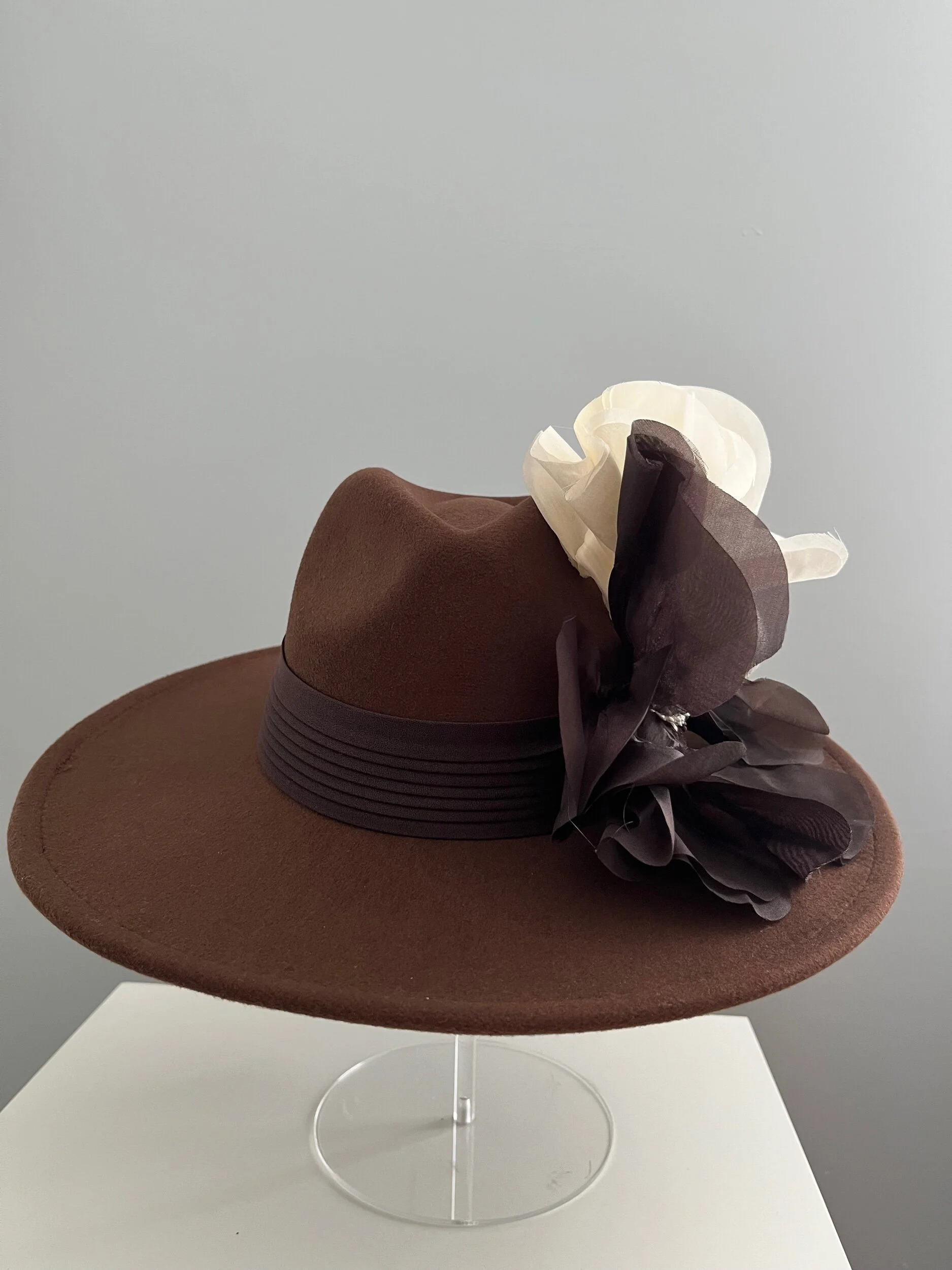 9BC4B048-A213-48F3-8BF9-49CE55BC1329