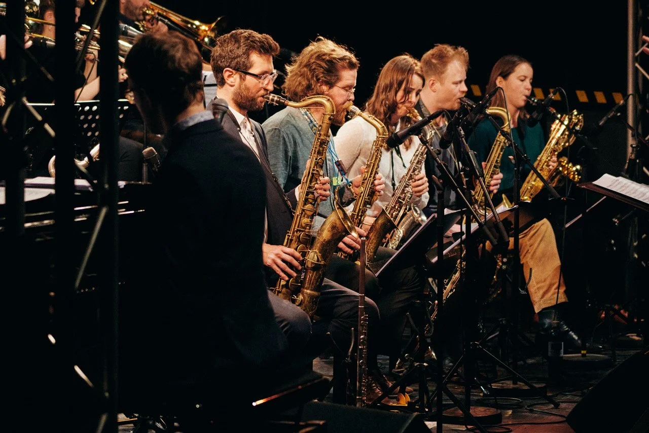 Saxophon-Section der Fete Bigband