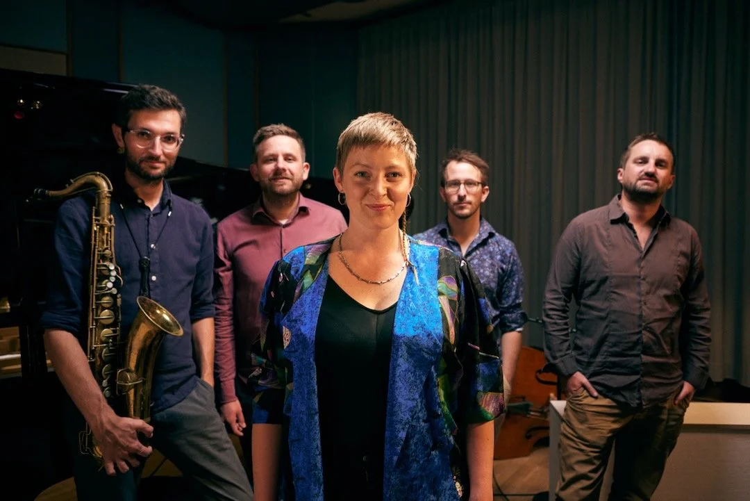 Tight Lines feat. Mette Nadja Band-Foto in the studio