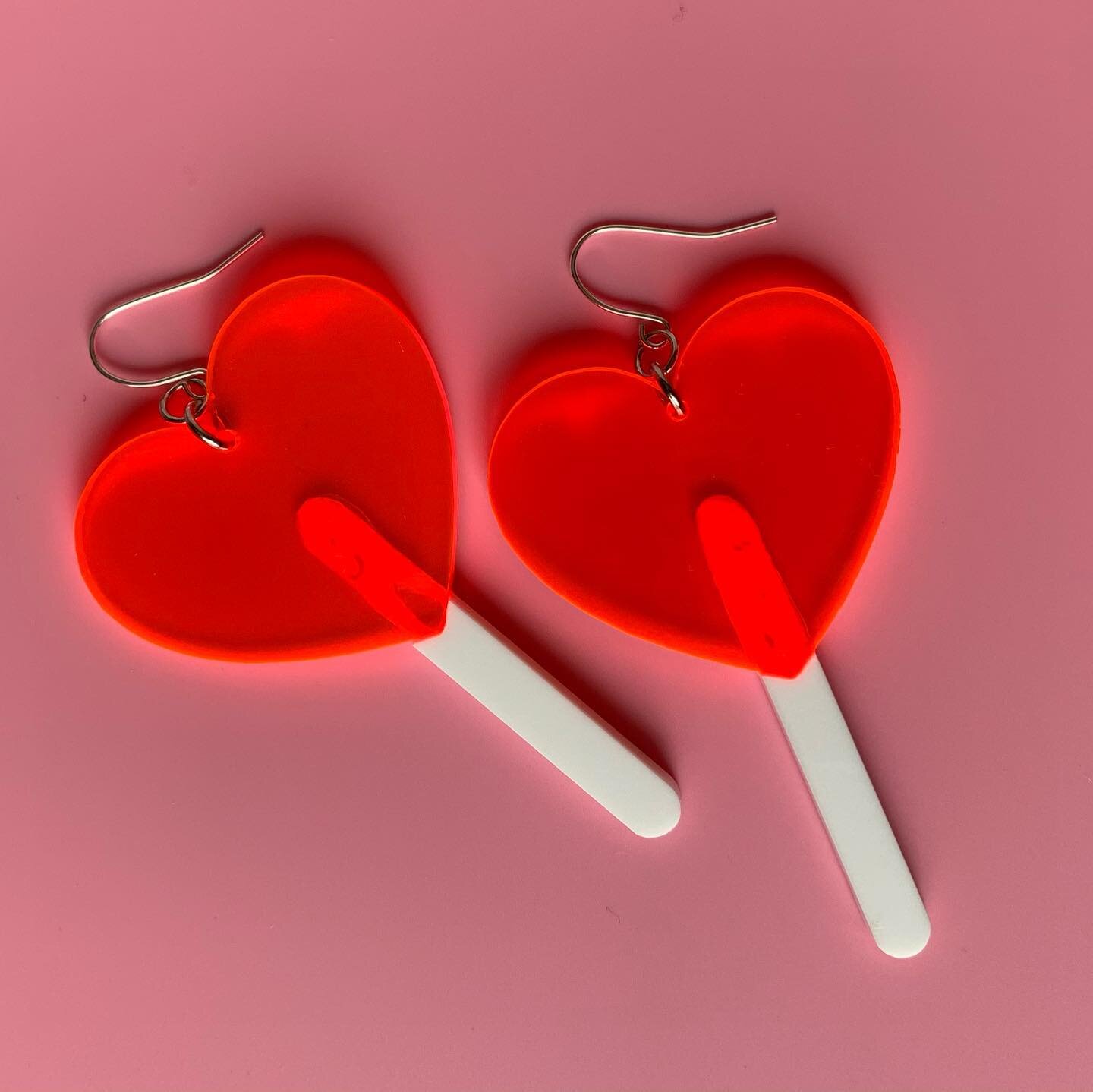 Heart Lolli Earrings 
2.5&rdquo; x 1.5&rdquo;
$15
.
.
.
#rijiddesigns #earrings #heart #lollipop #valentinesday #acrylic #gift #candy #gta #toronto #shoplocal #shopsmall #smallbusiness