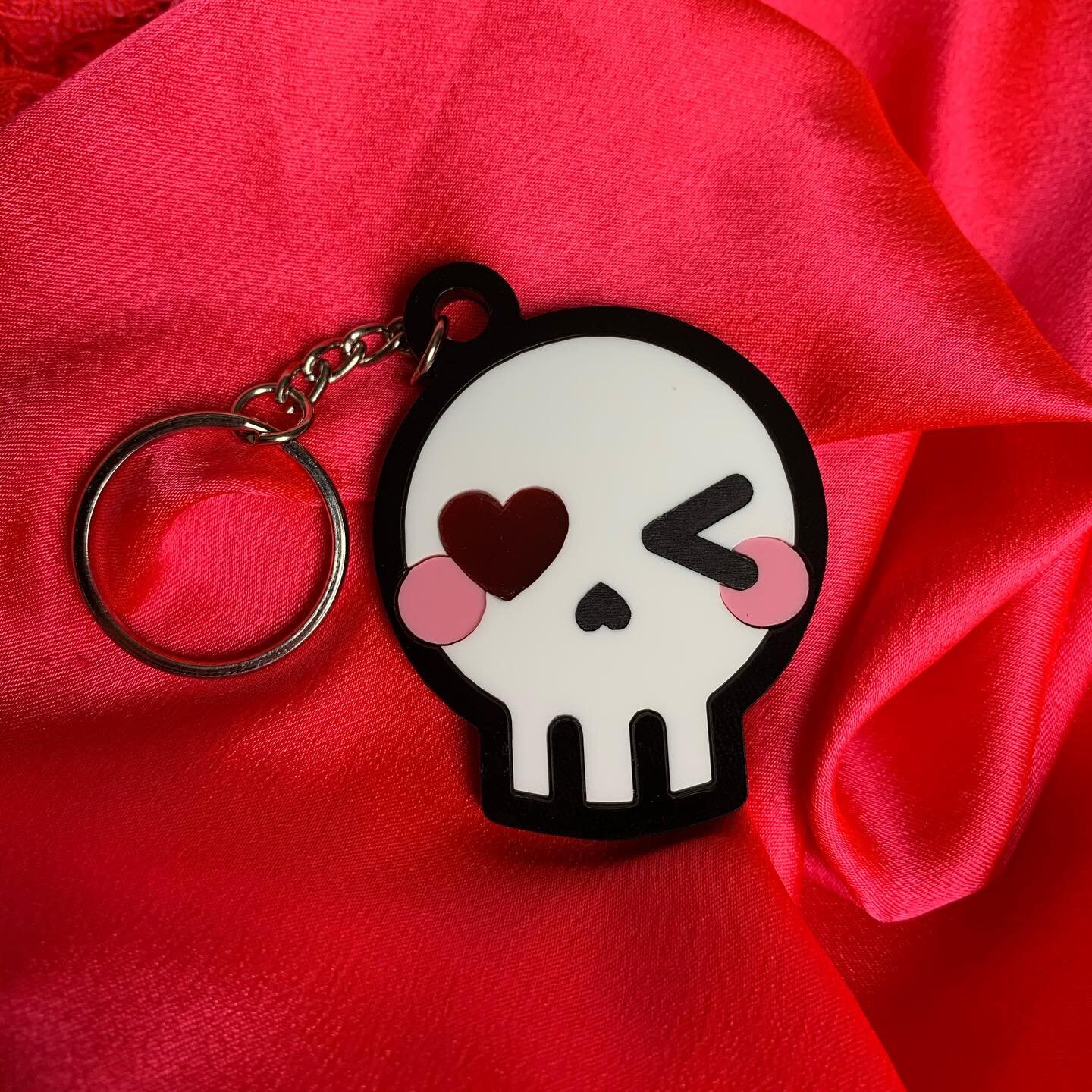 Blushing Skull Keychain
2&rdquo; x 1.5&rdquo;
$20
.
.
.
#rijiddesigns #keychain #skull #cute #spooky #gta #acrylic #shoplocal #valentinesday #gifts #toronto #smallbusiness #womeninbusiness #lasercut #engraved