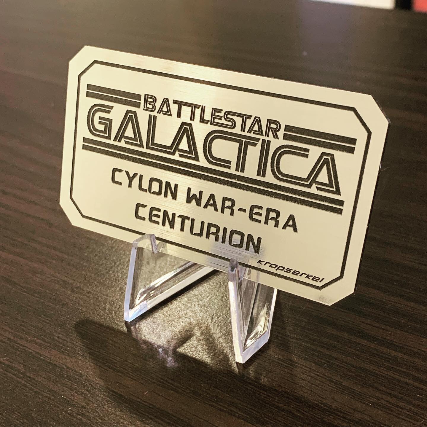 These engraved plaques turned out fantastic for @kropserkel to go with their armoured suits. If you ever have any cosplay or prop design needs they are an amazing team to work with! 
.
.
.
#rijiddesigns #laserengraved #battlestargalactica #cosplay #p