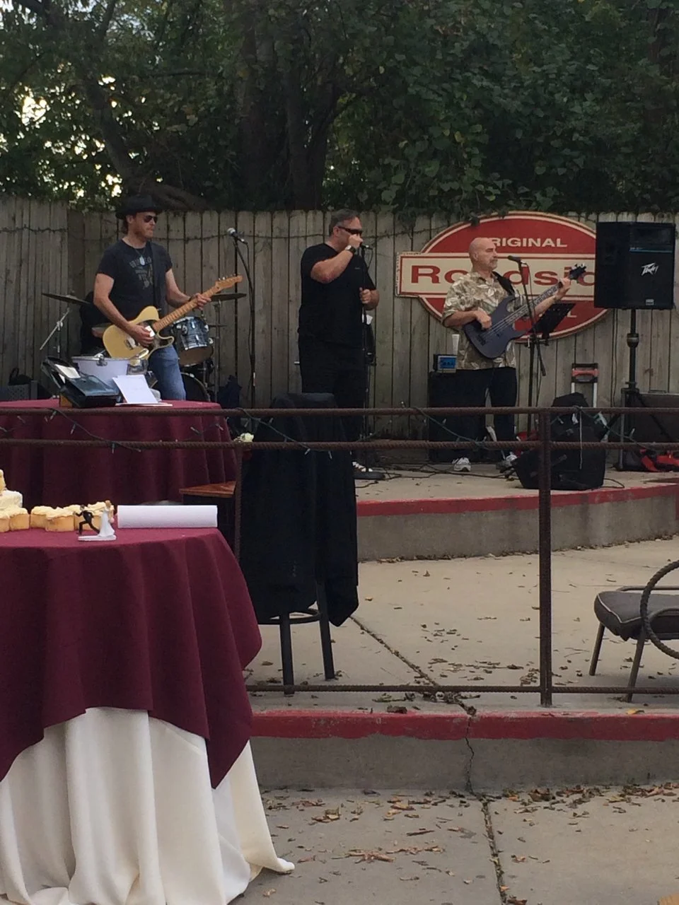 Roadside Bar & Grill