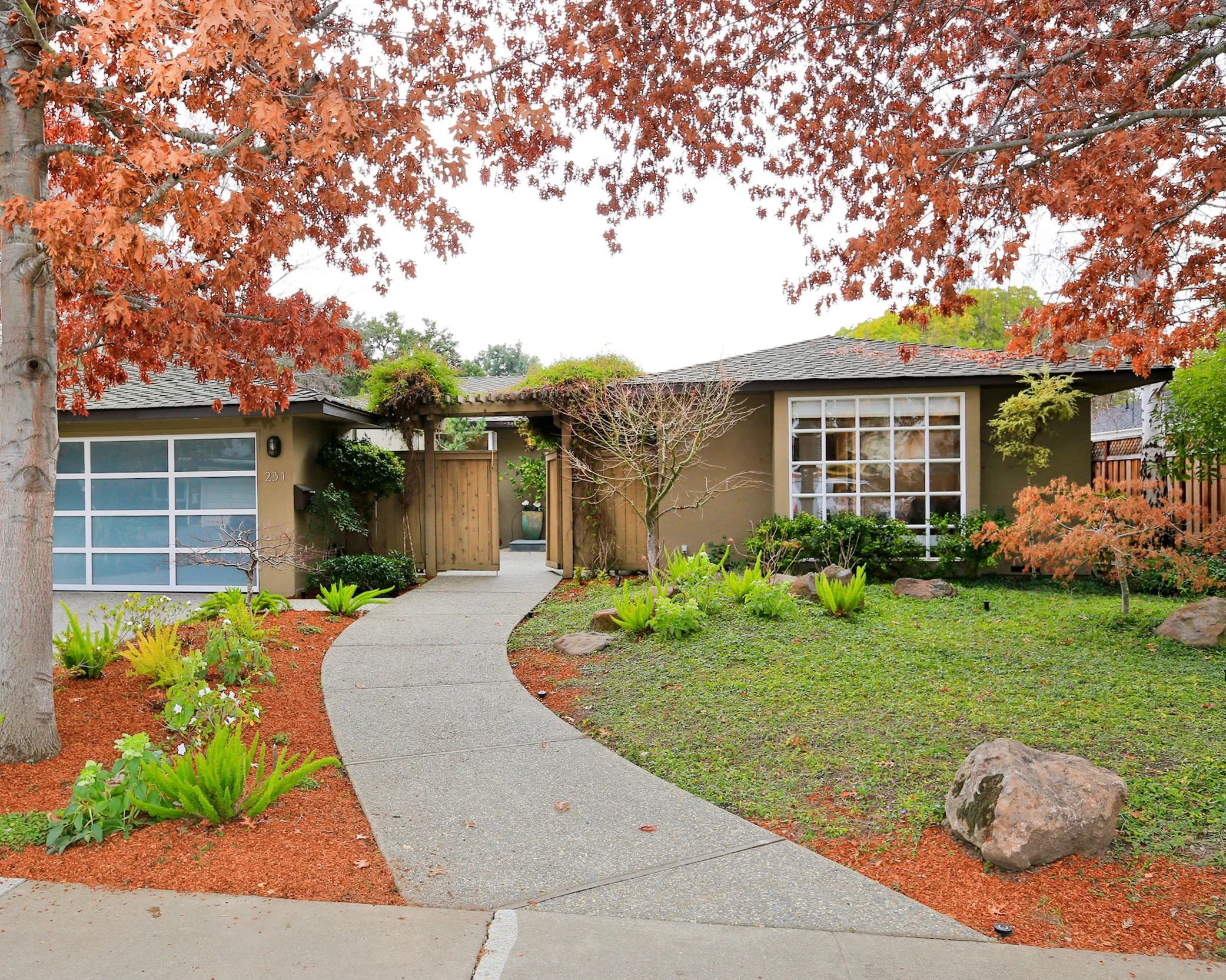 231 E CREEK DRIVE, MENLO PARK