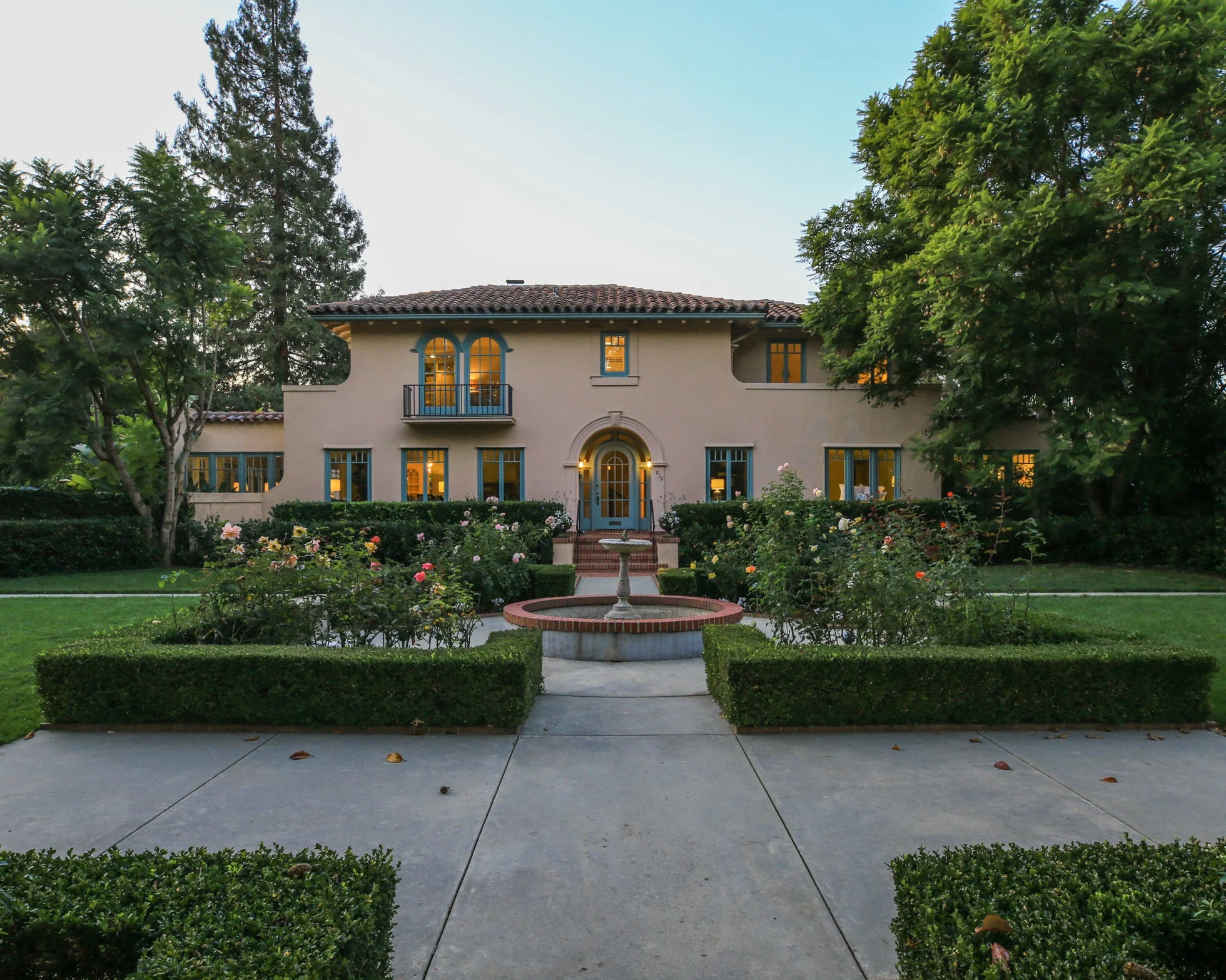 215 COLERIDGE AVENUE, PALO ALTO
