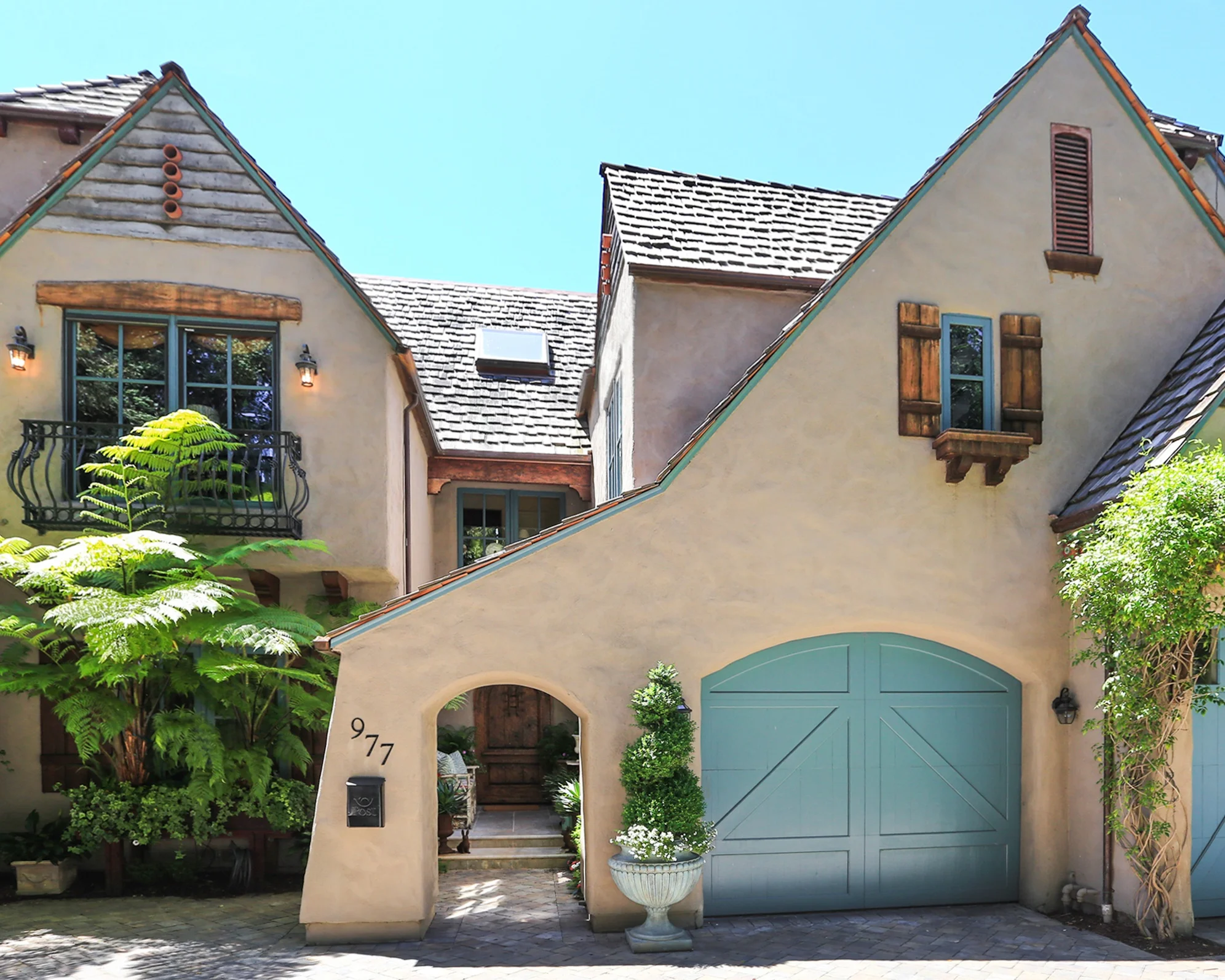 977 SANTA CRUZ AVENUE, MENLO PARK