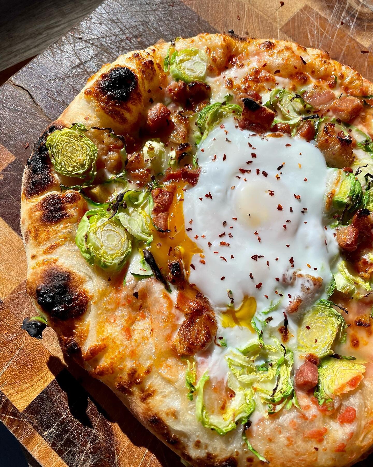 wfh perks! pancetta, bsprout &amp; egg pizza with extra fermented dough from weekend pizza party leftovers. with everything prepped already (and the @gozney pre-heated between meetings) this was a surprisingly quick meal! let&rsquo;s normalize insta-