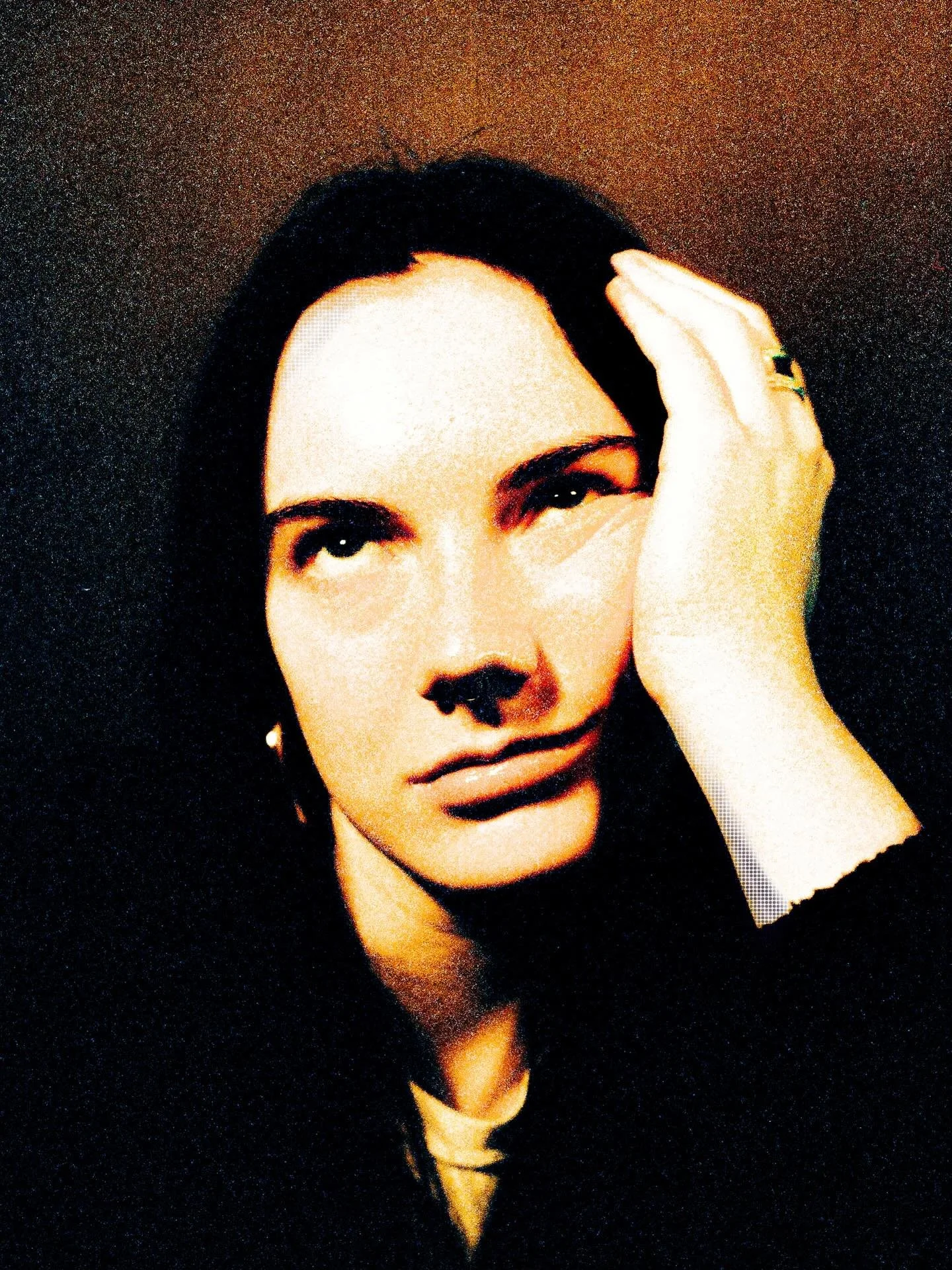 This diva is definitely doing some digging around her dome