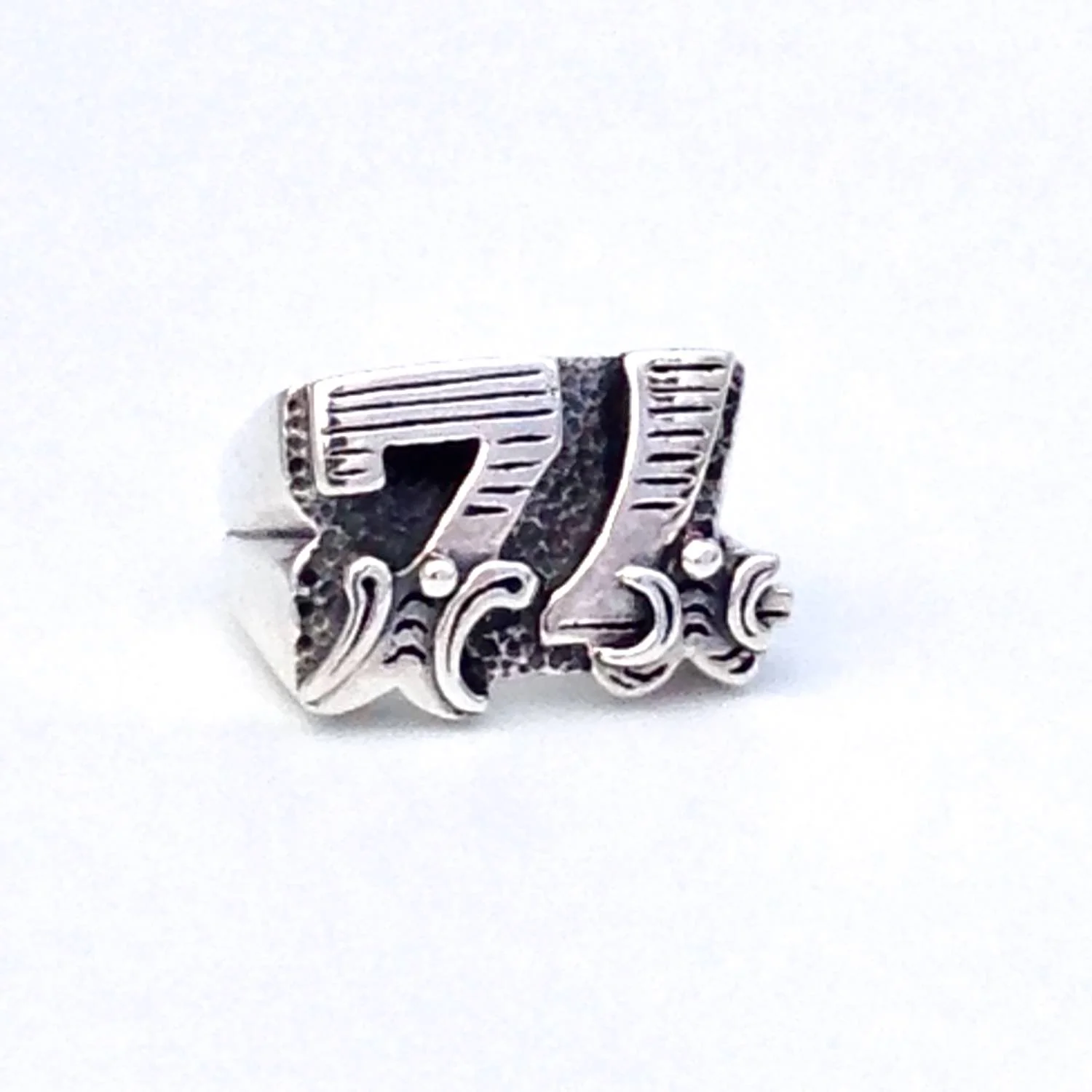 Circus Font Ring