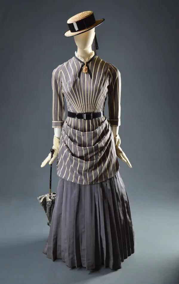 Photo by Larry McQueen - The Collection of Motion Picture Costume Design