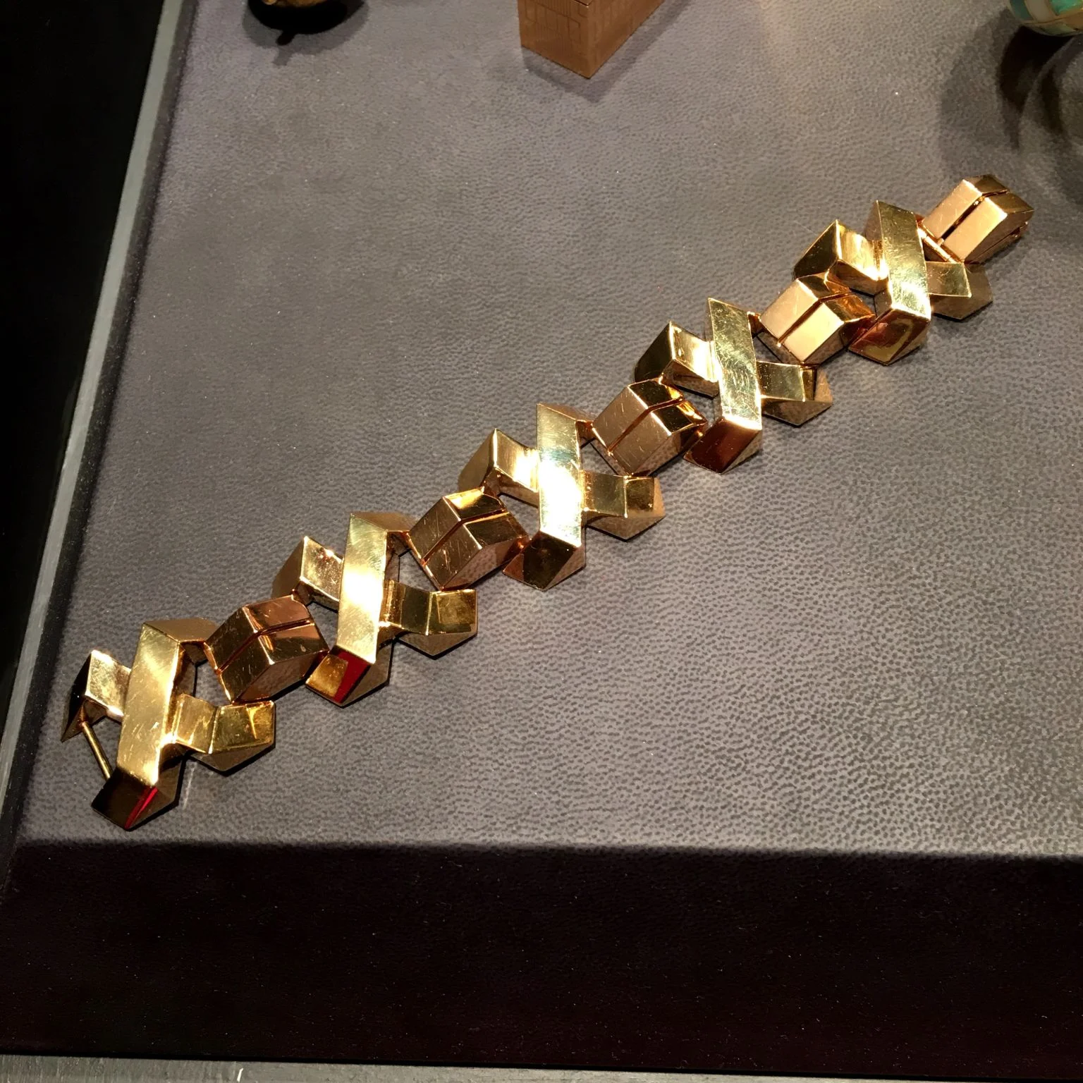image fromJewelsduJour