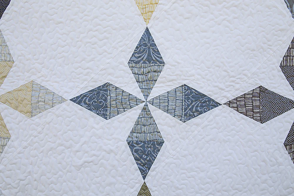Shimmering Lanterns Quilt by Fresh Lemons Quilts : Faith